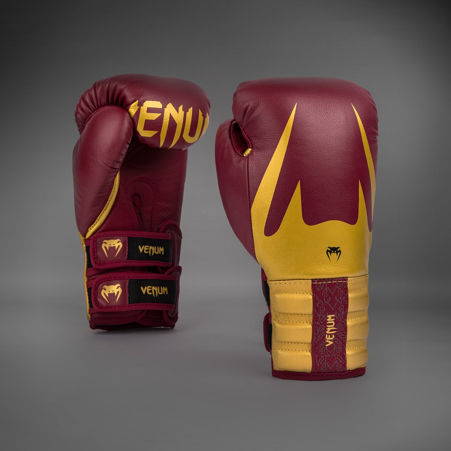 Venum Reverso Boxing Gloves
