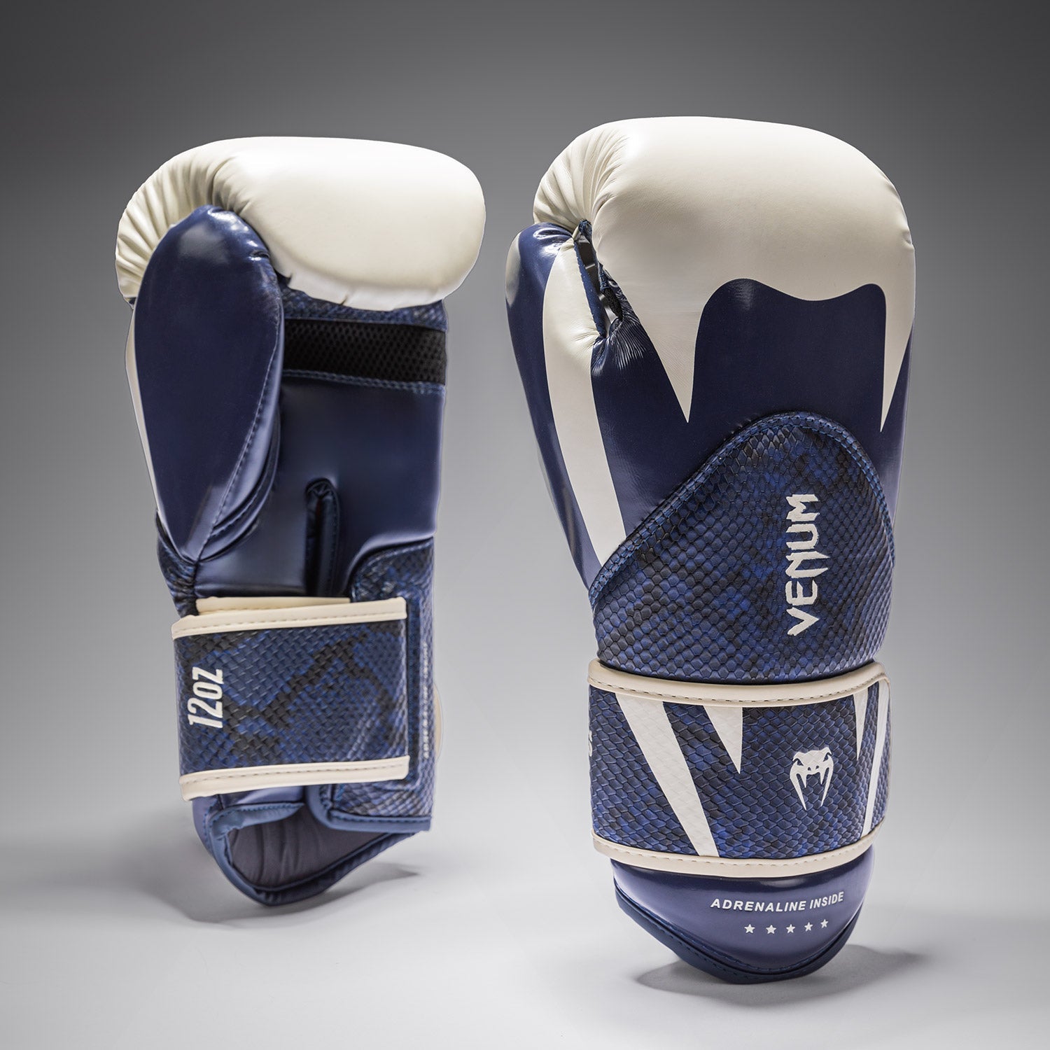 Venum Challenger 4.0 Scales Boxing Gloves