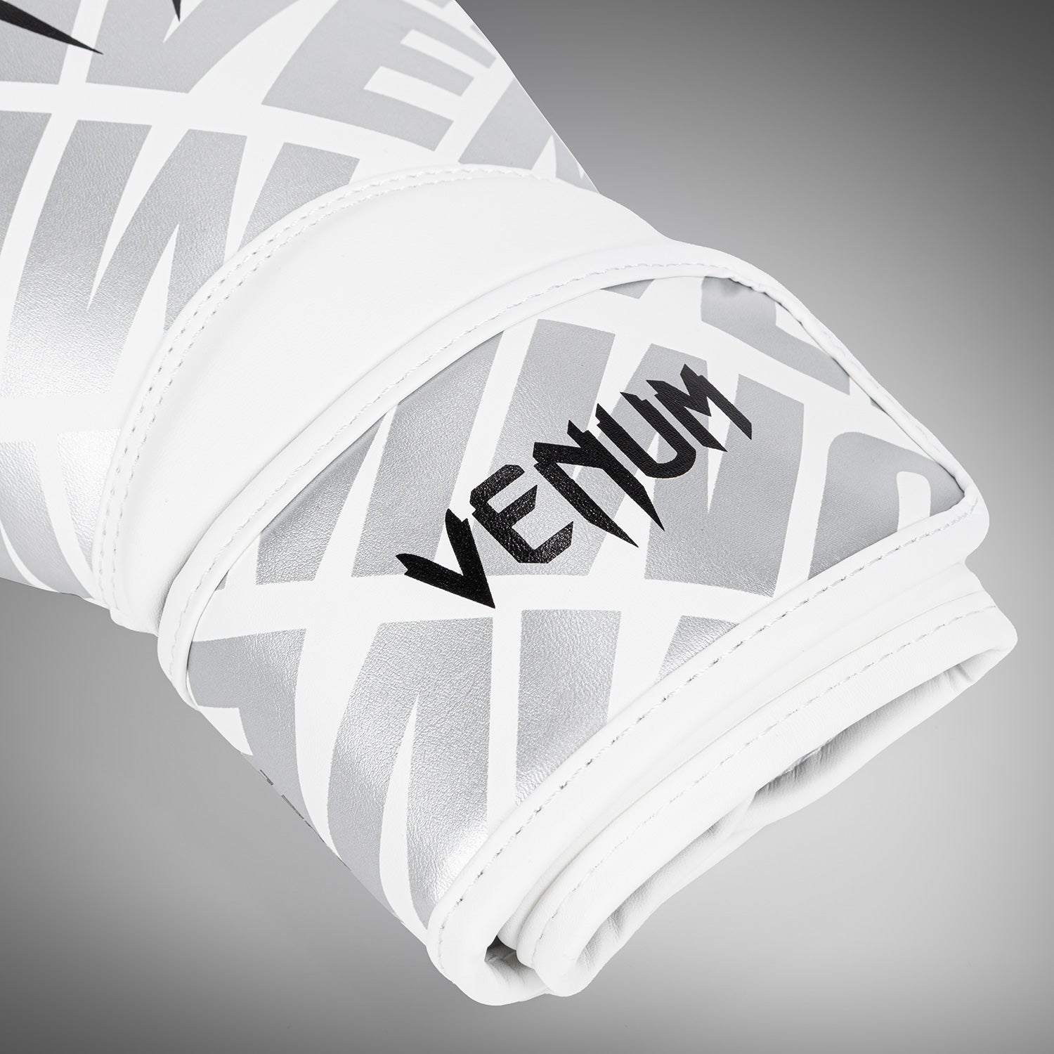 Venum Contender 1.5 XT Boxing Gloves