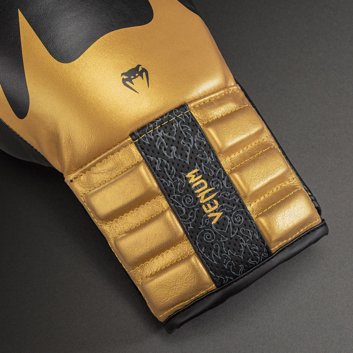Venum Reverso Boxing Gloves
