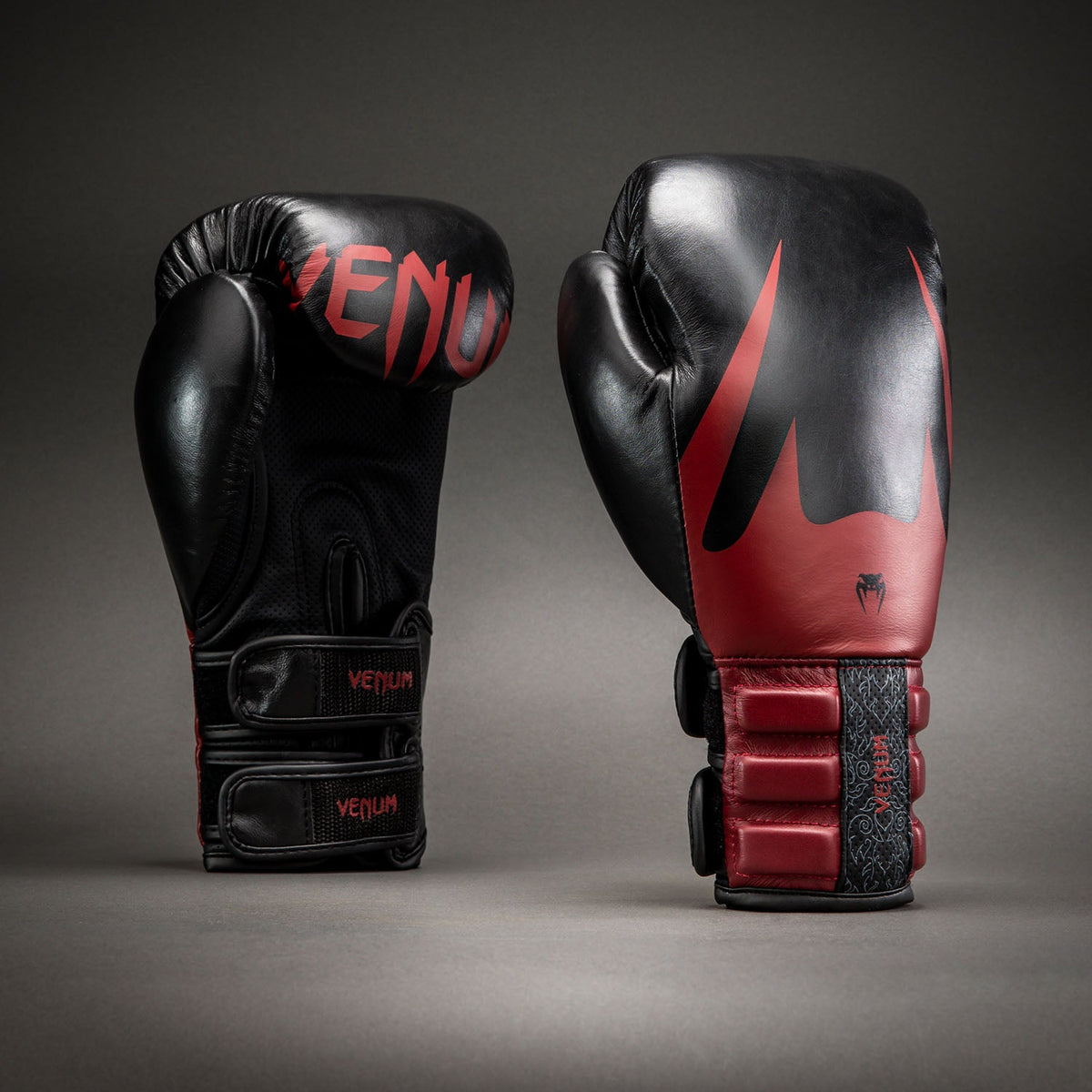Venum Reverso Boxing Gloves