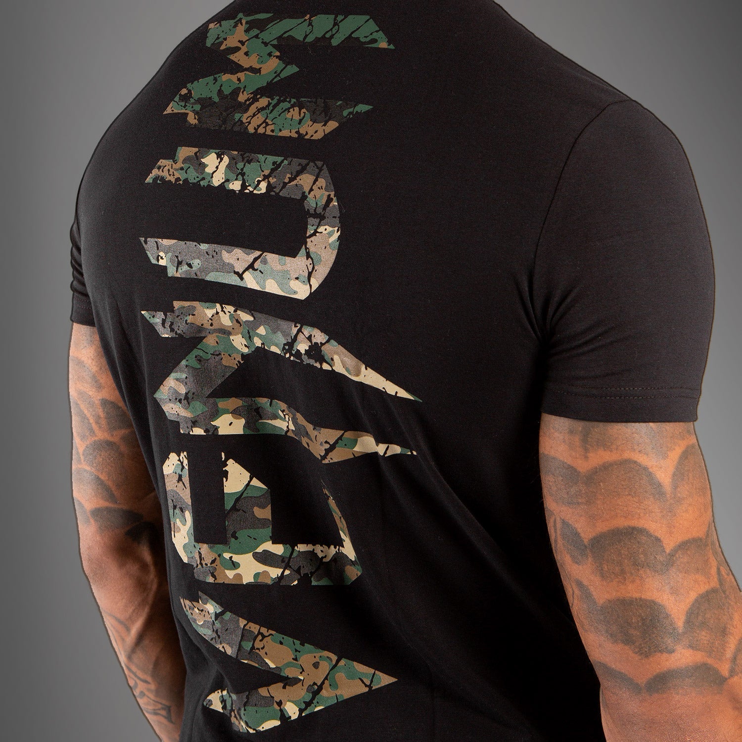 Venum Original Giant T-Shirt