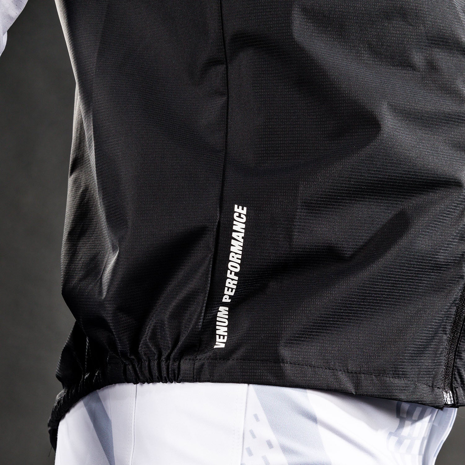 Venum MX Basics Sleeveless Windbreaker