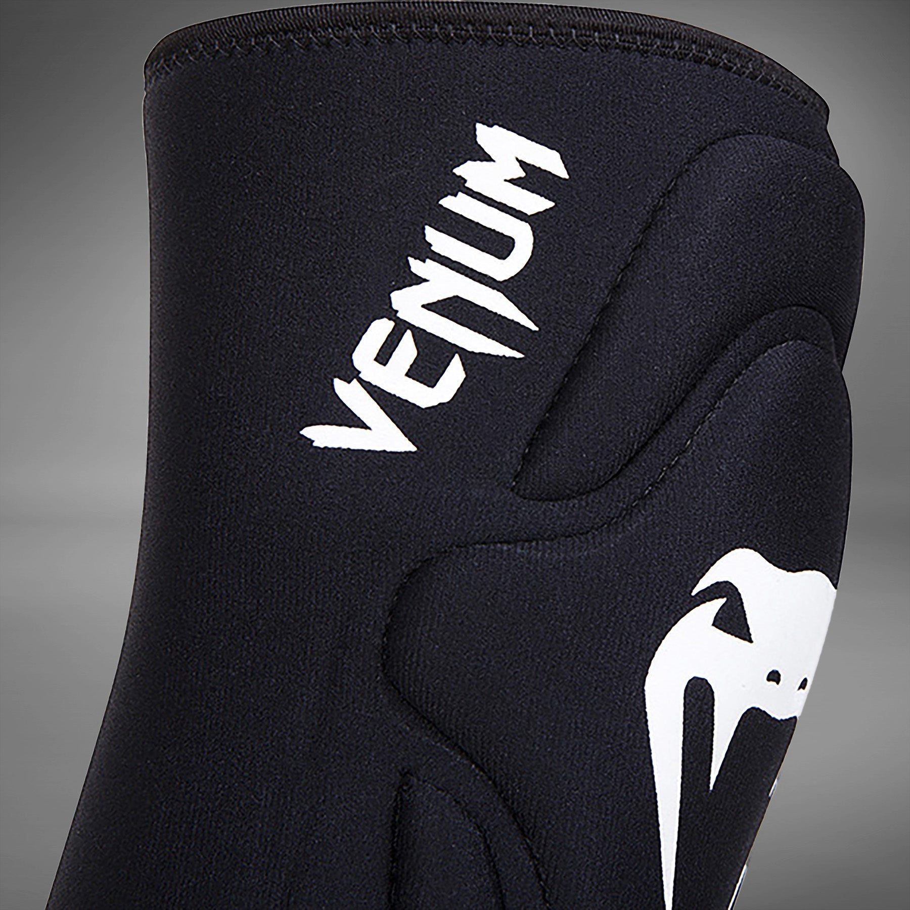 Venum Kontact Knee Pads - Pair
