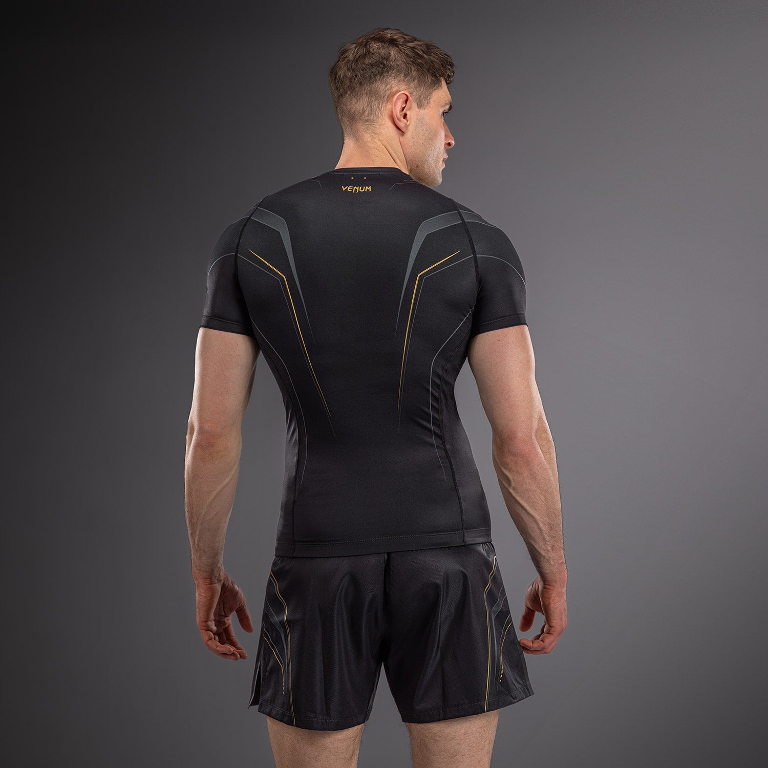Venum Streamline Short Sleeve Rashguard