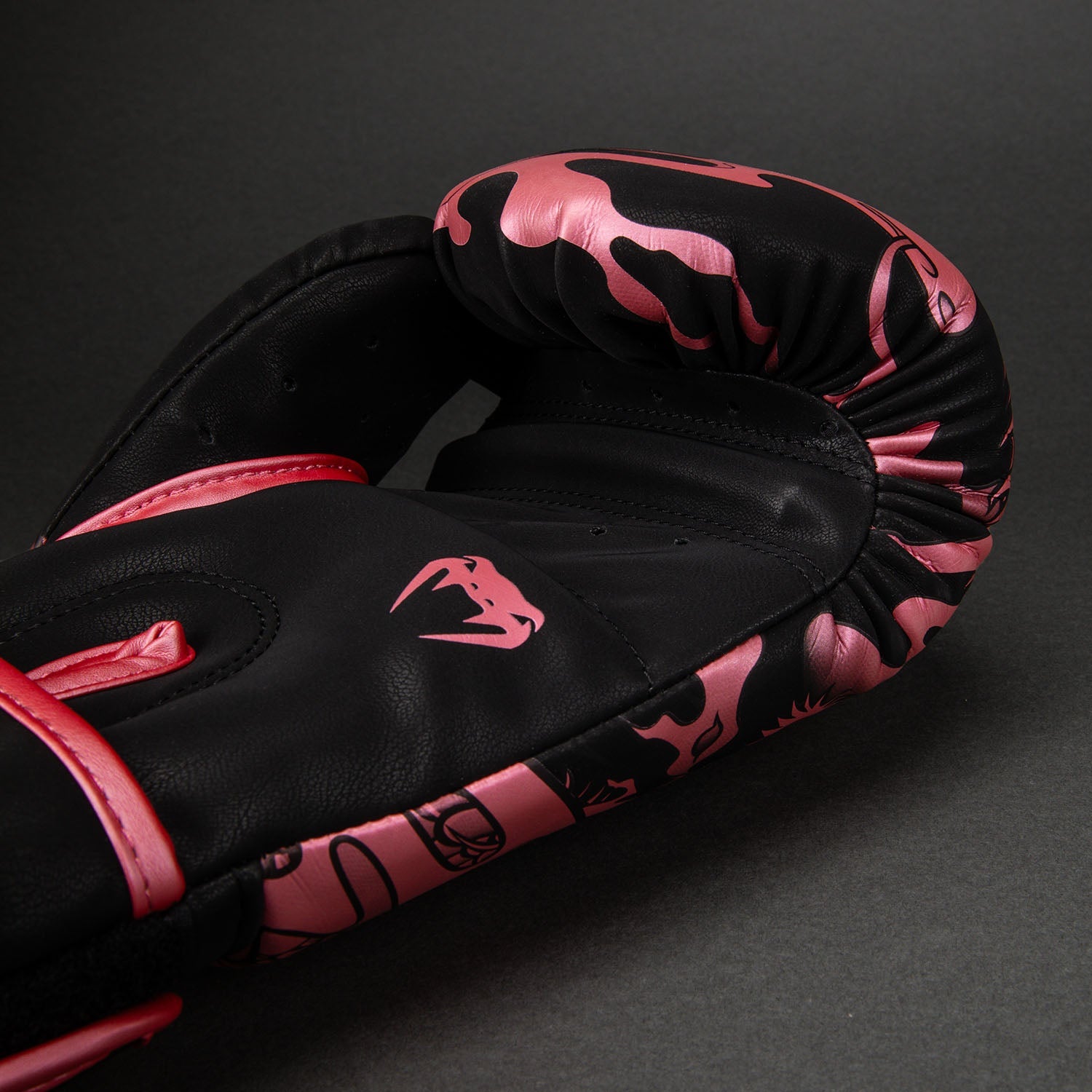 Venum Dragon's Flight Boxing Gloves