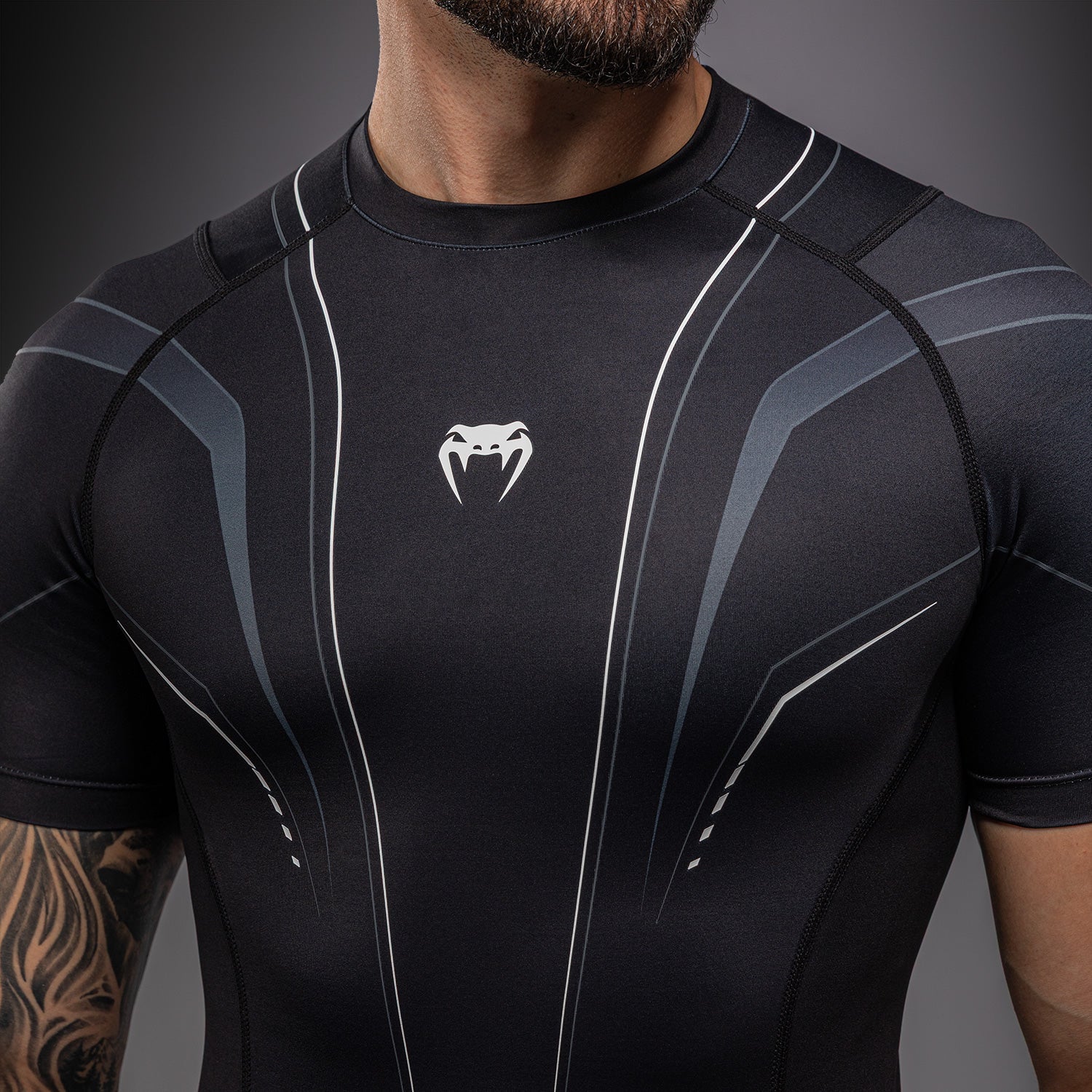 Venum Streamline Short Sleeve Rashguard