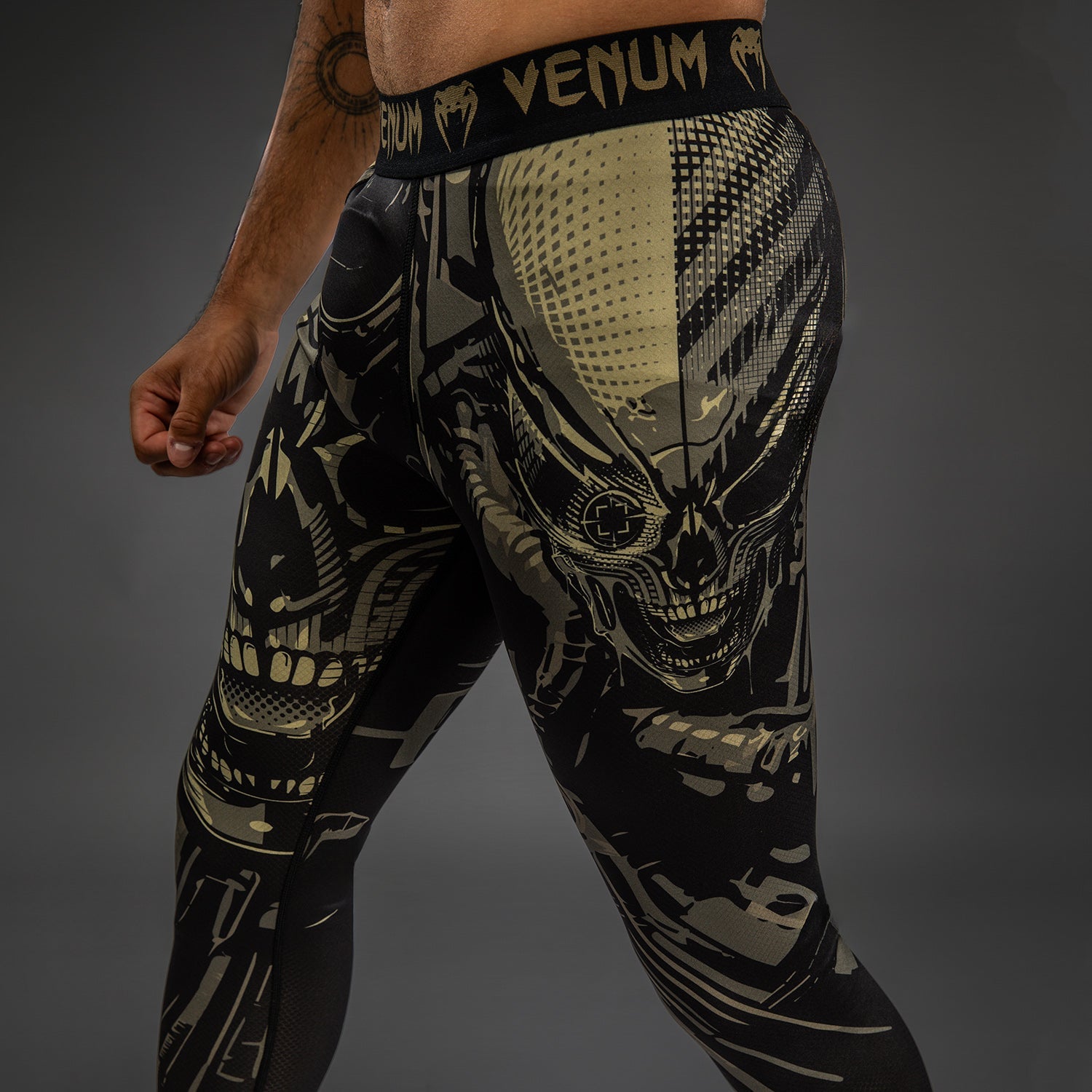 Venum Invader Spats
