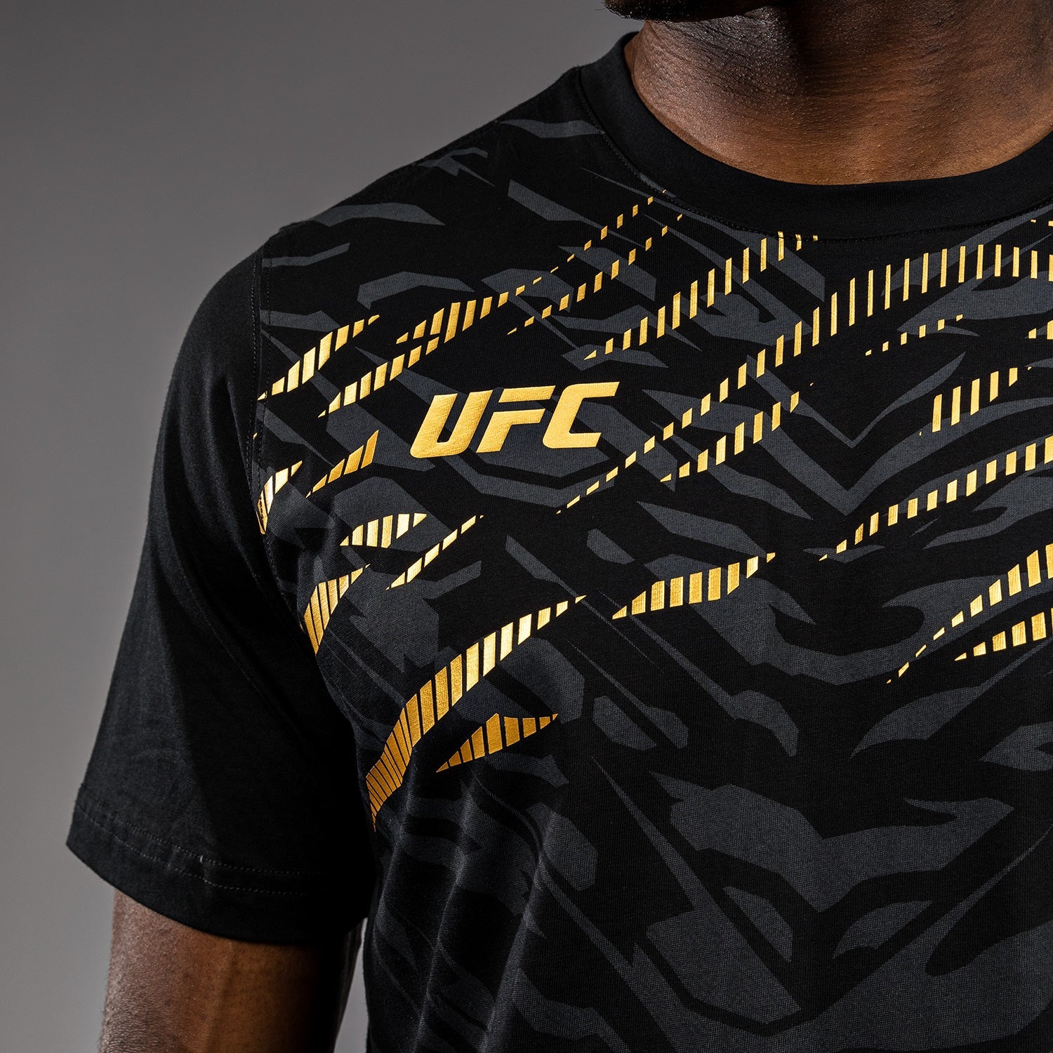 UFC Fusion by Venum Men's Replica Short Sleeve T-Shirt