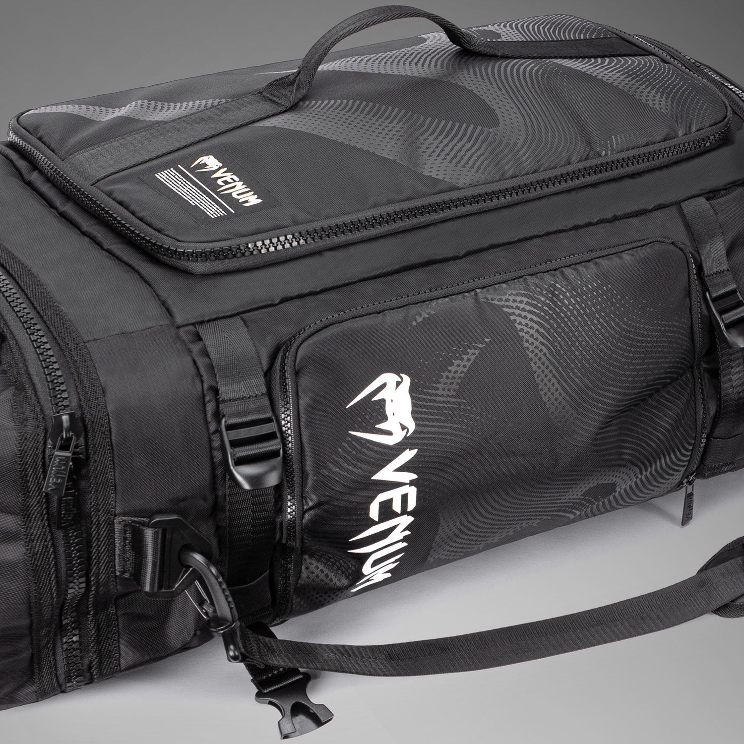 Venum Shockwave Convertible Sports Bag