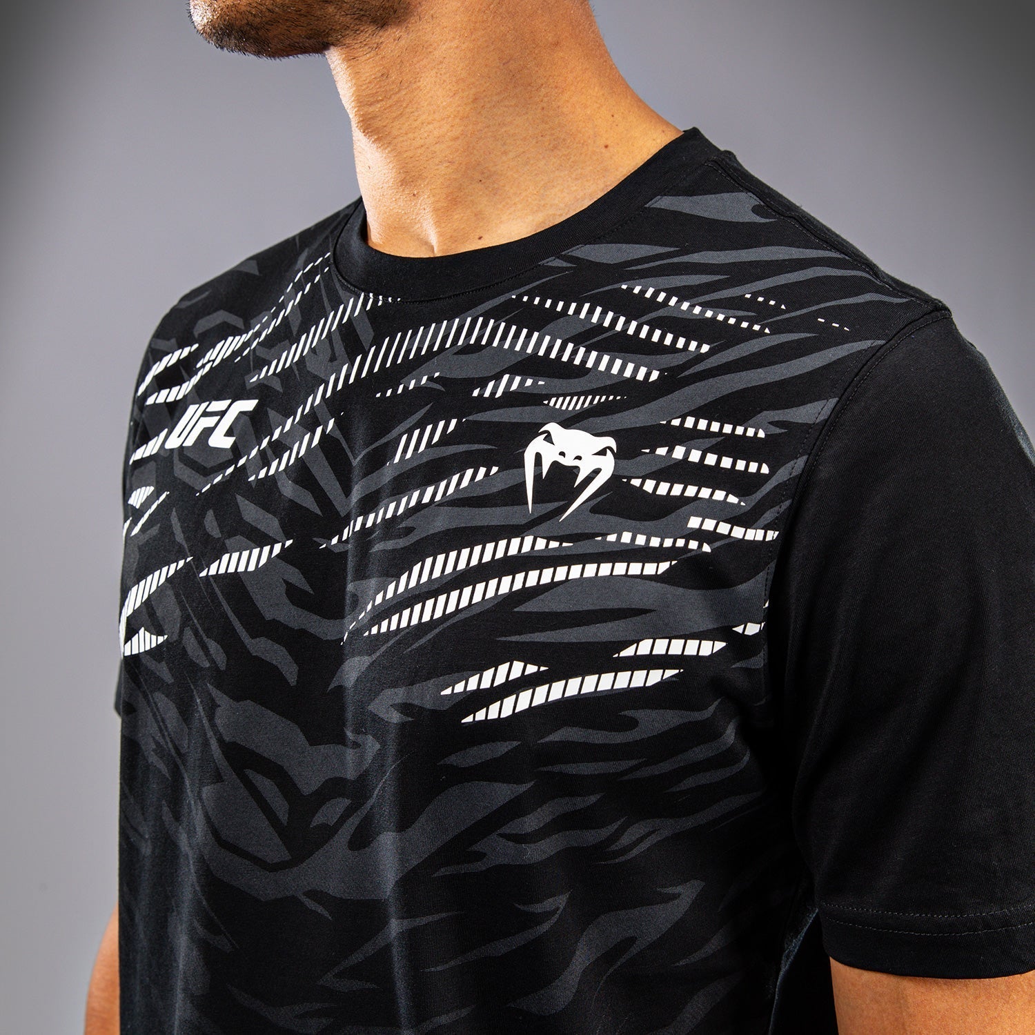 UFC Fusion by Venum Men's Replica Short Sleeve T-Shirt