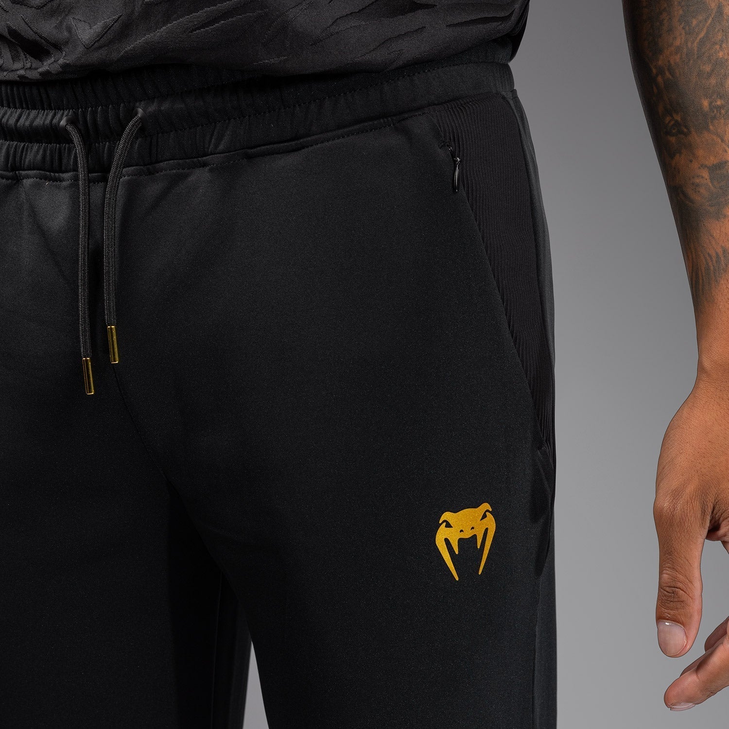UFC Fusion by Venum Authentic Fight Night Men's Straight Leg Walkout Pant