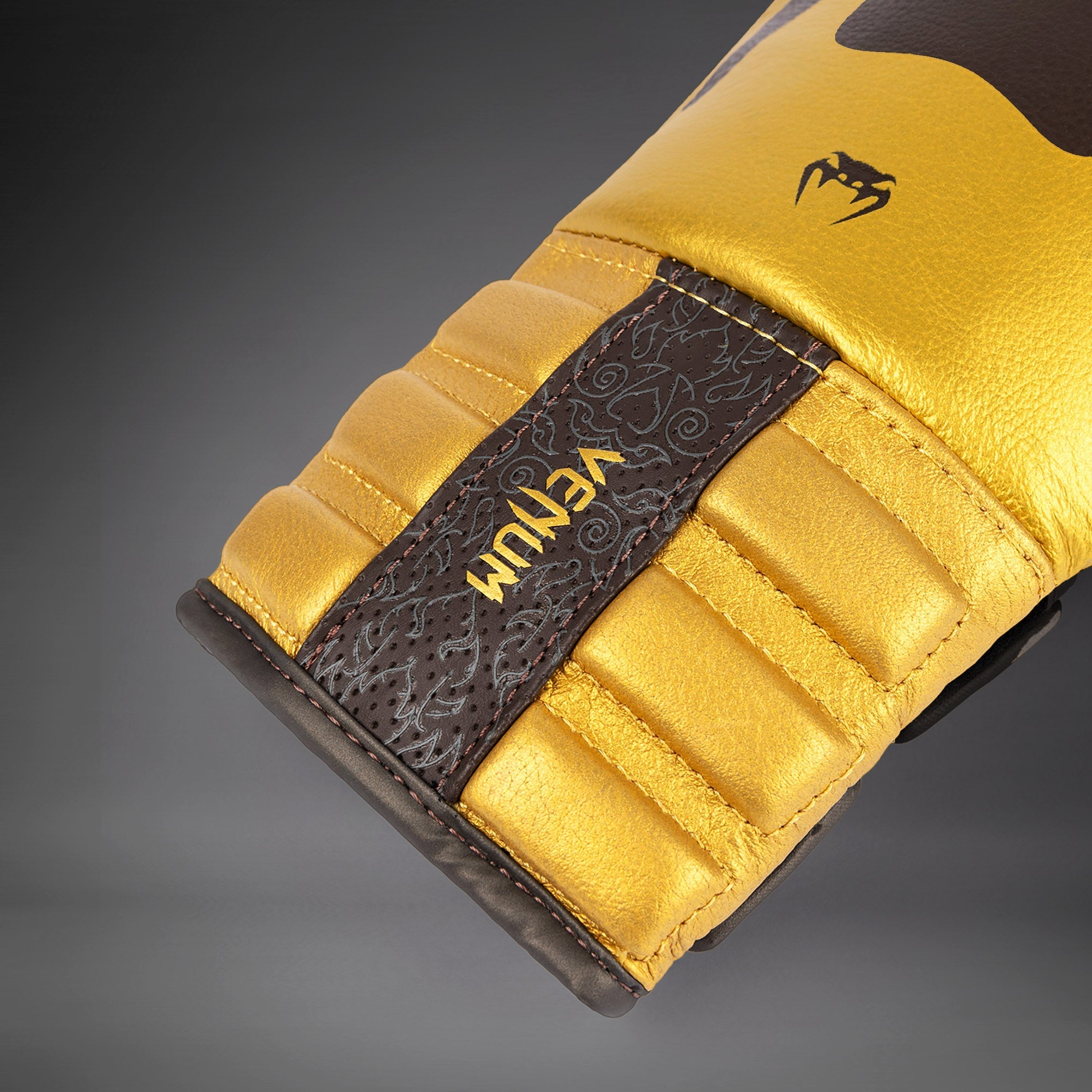 Venum Reverso Boxing Gloves