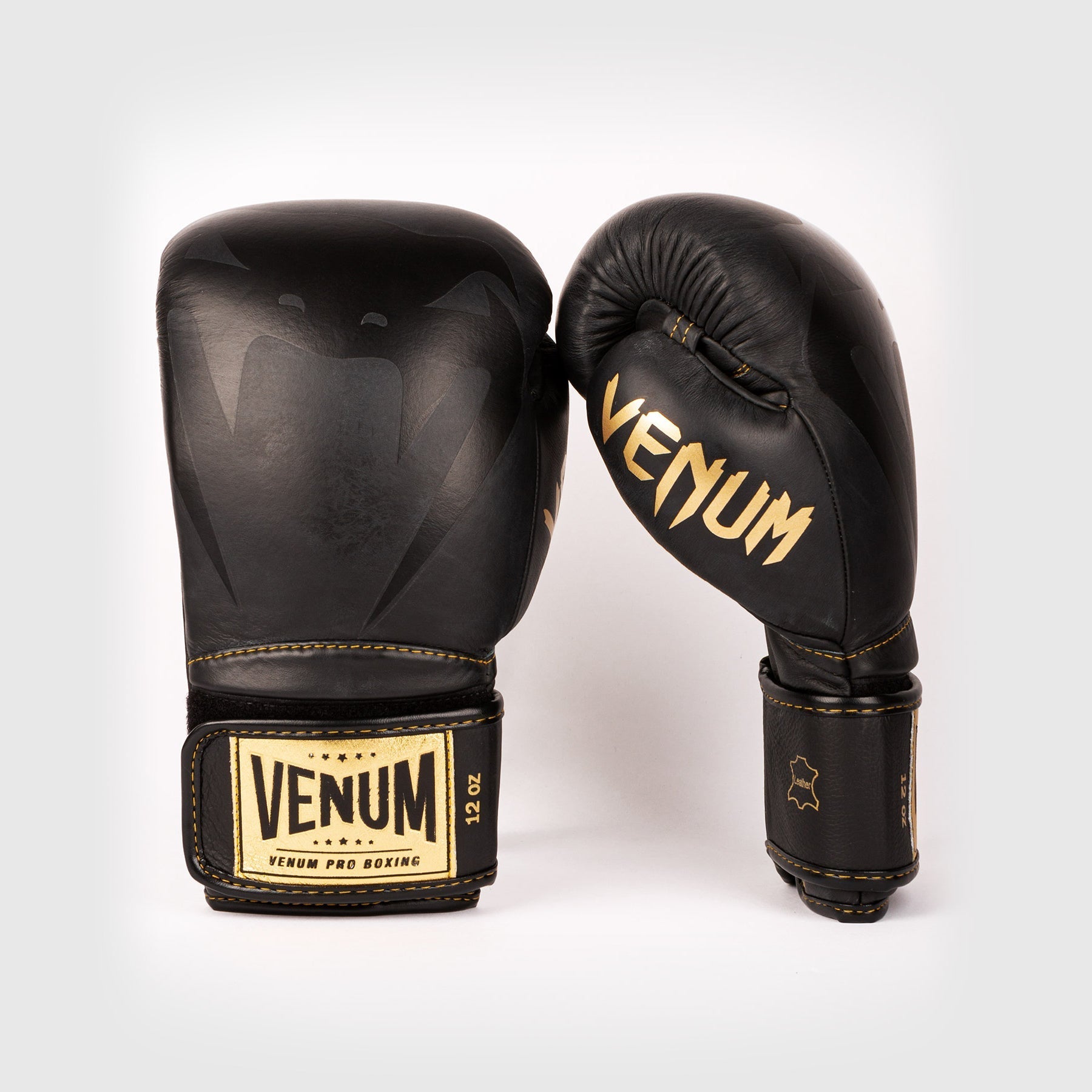 Venum Giant 2.0 Pro Boxing Gloves Velcro