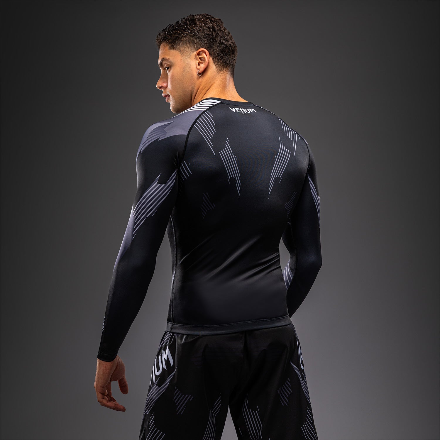 Venum No-Gi 6.0 Long Sleeve Rashguard - Black/White  product-type_Compression T-Shirts Venum