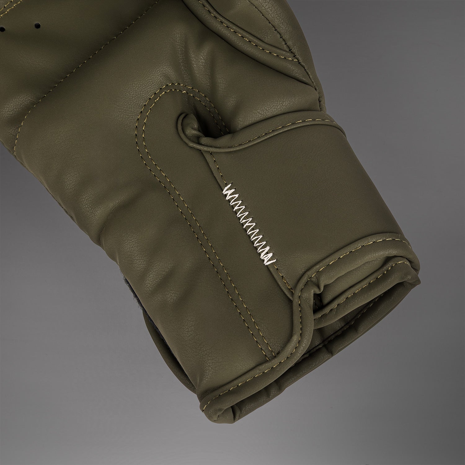 Venum Serpenti Boxing Gloves