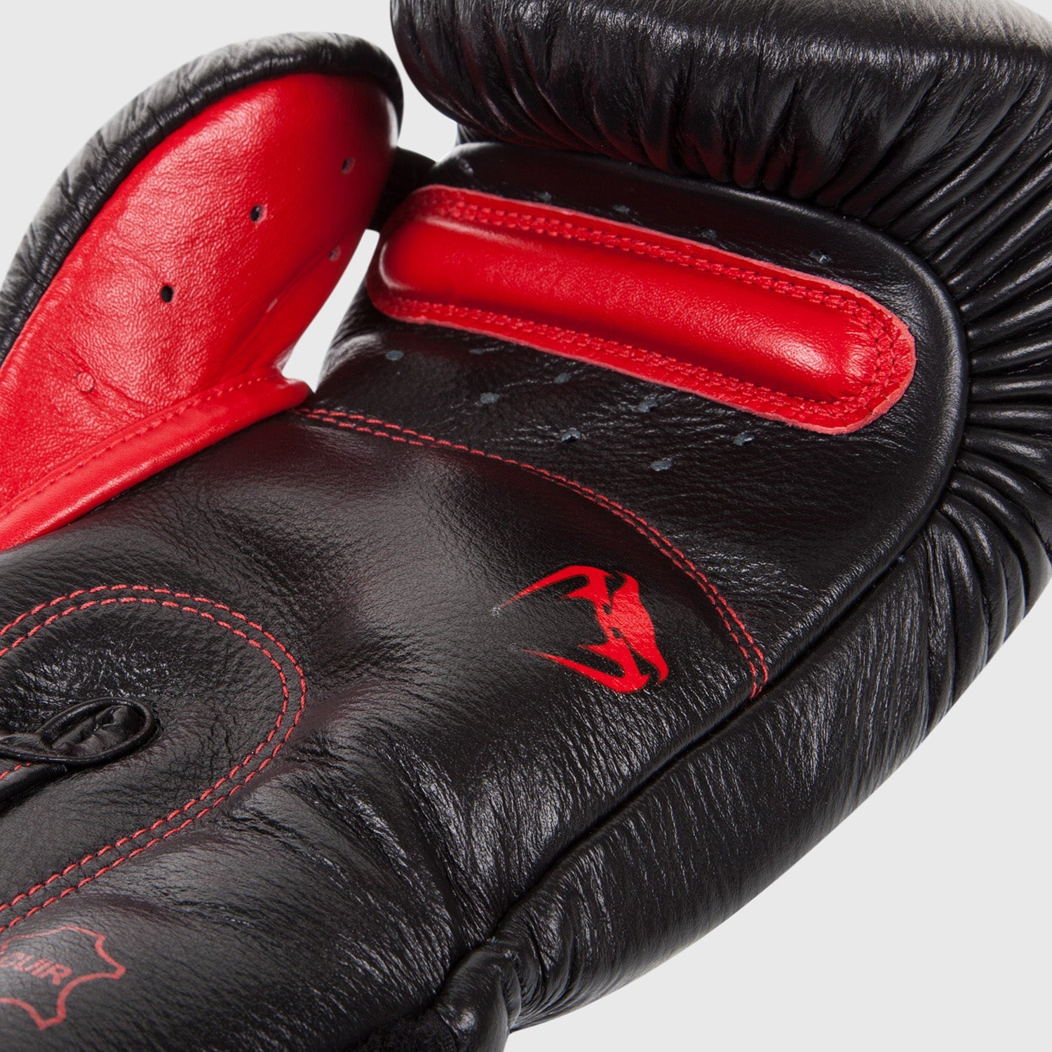 Venum Giant 3.0 Boxing Gloves - Nappa Leather