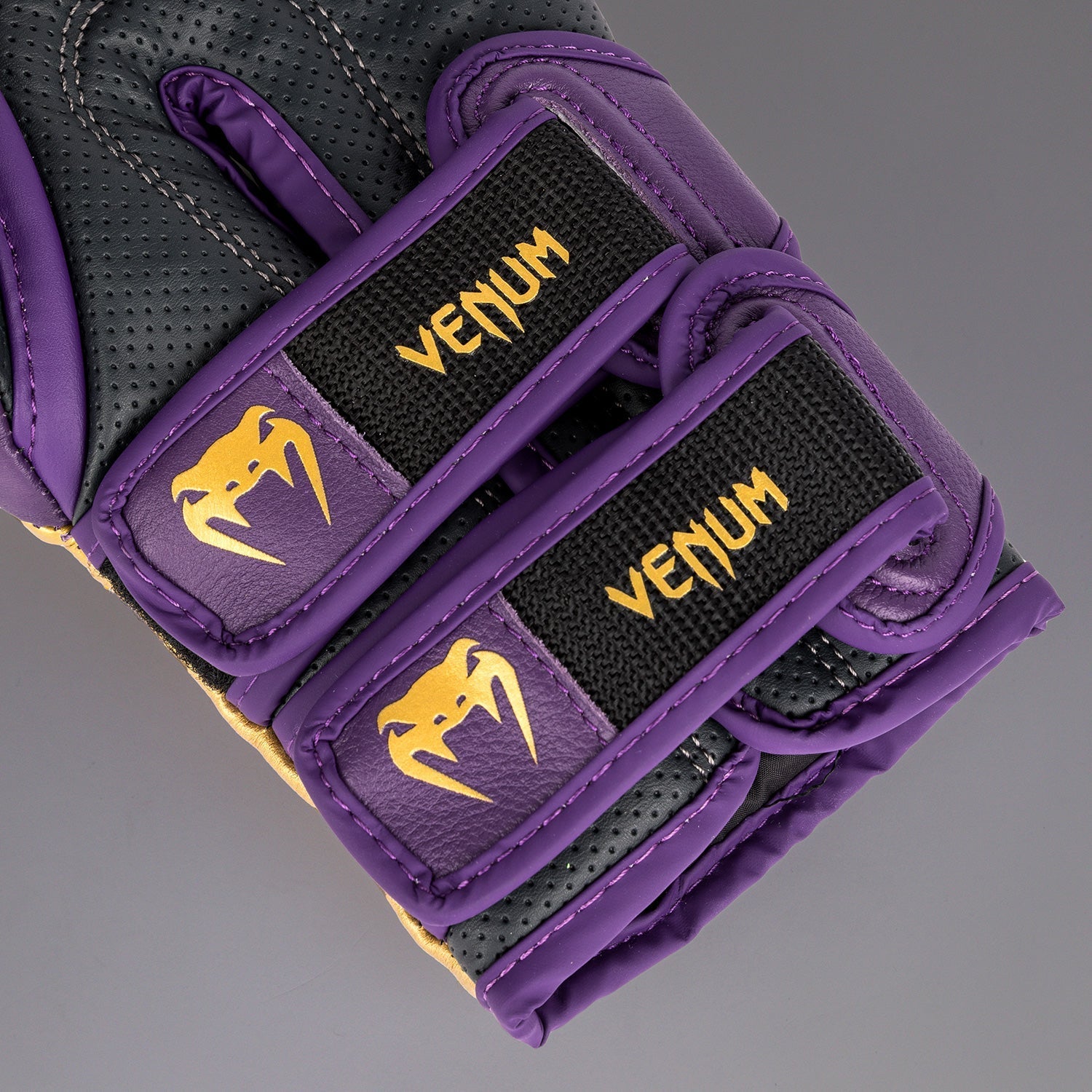 Venum Reverso Boxing Gloves