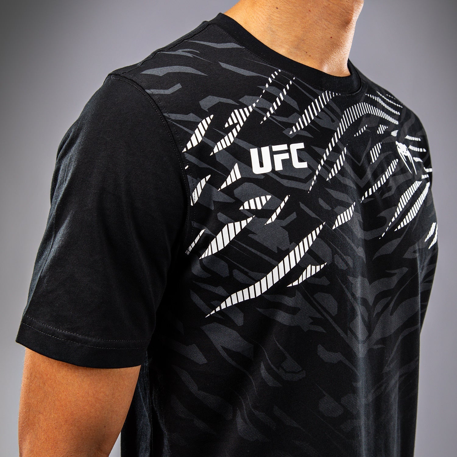 UFC Fusion by Venum Men's Replica Short Sleeve T-Shirt