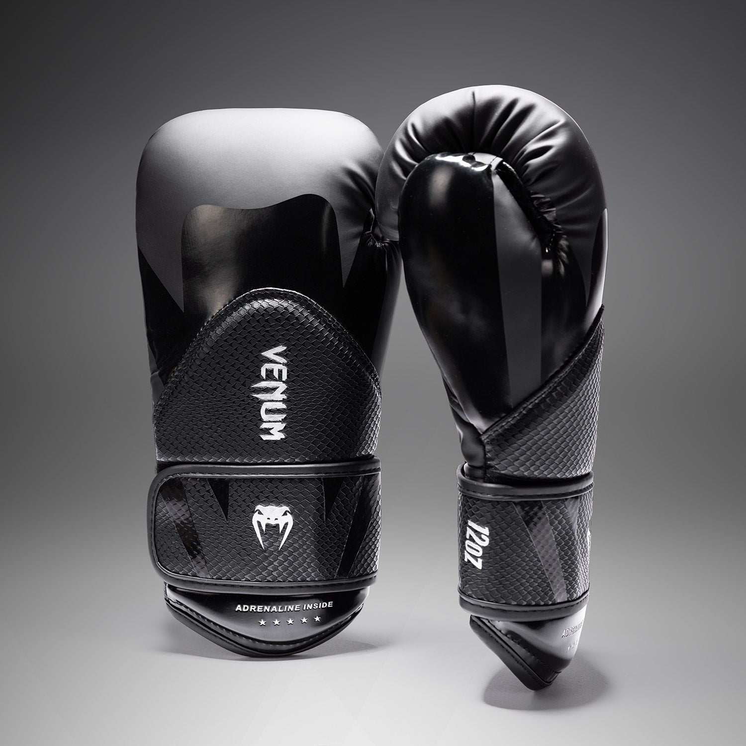 Venum Challenger 4.0 Scales Boxing Gloves