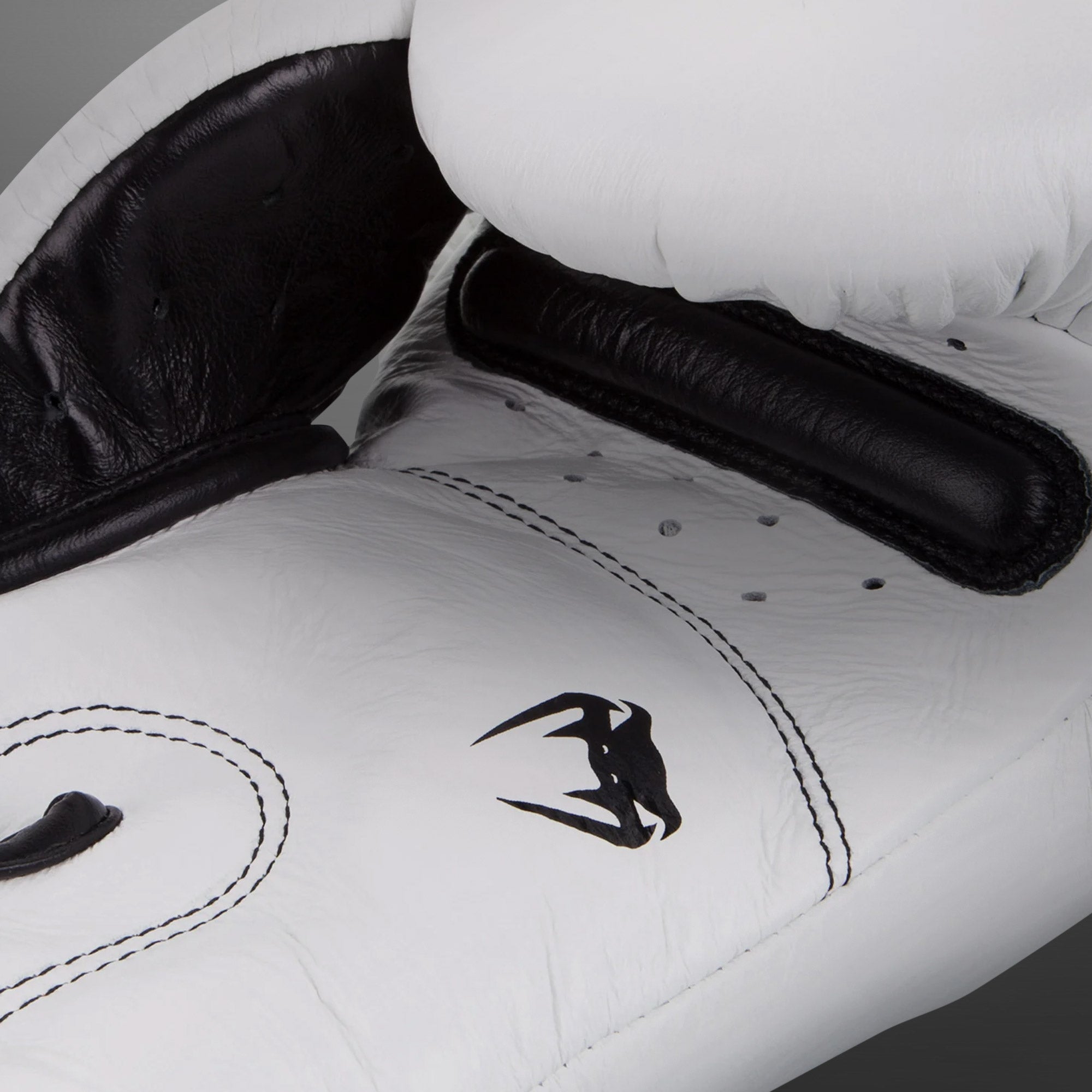 Venum Giant 3.0 Boxing Gloves - Nappa Leather