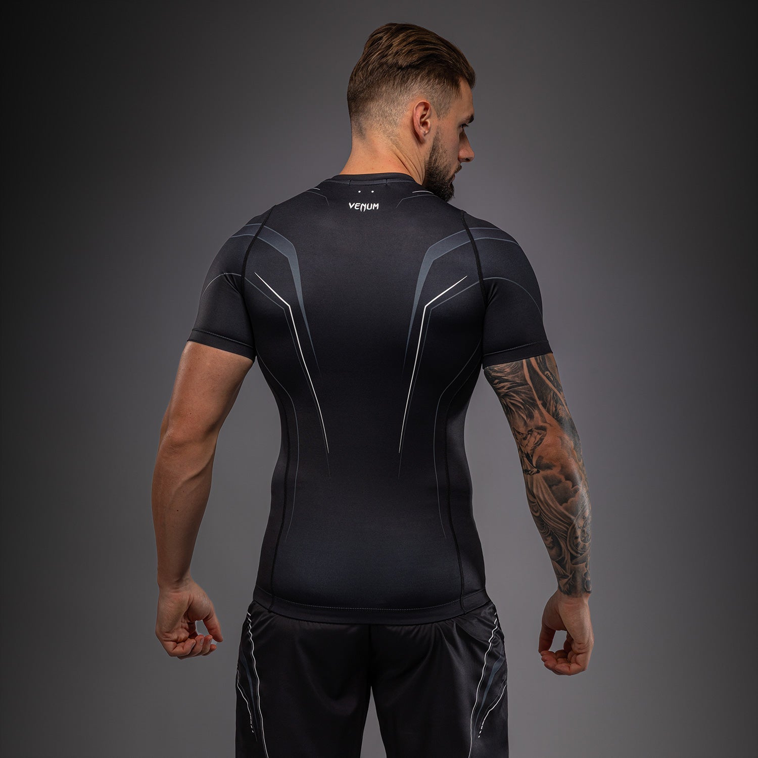 Venum Streamline Short Sleeve Rashguard