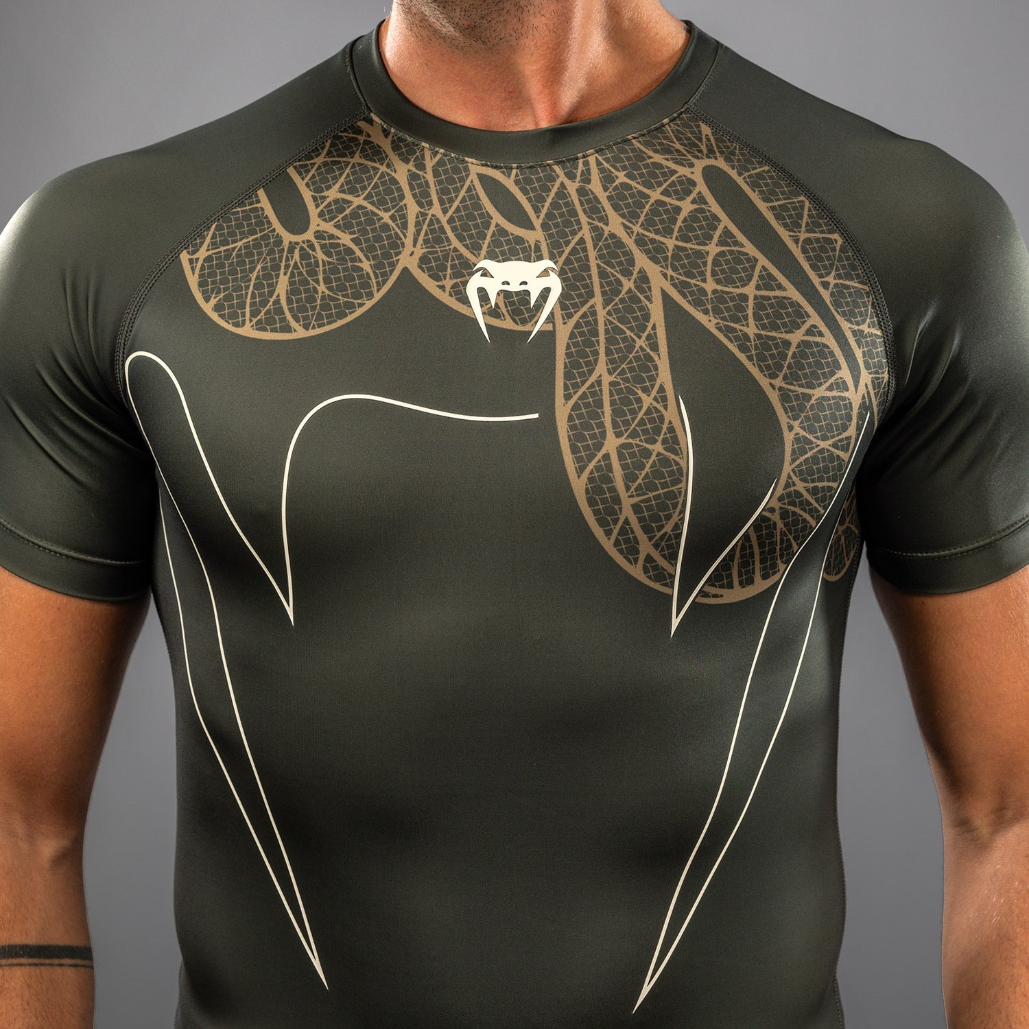 Venum Serpenti Short Sleeve Rashguard