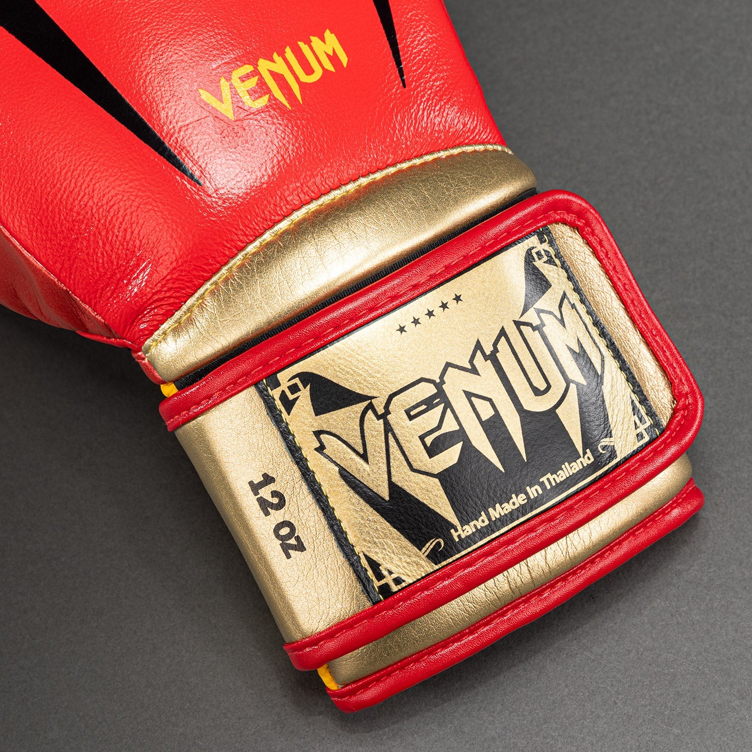 Venum Giant 3.0 Boxing Gloves - Nappa Leather