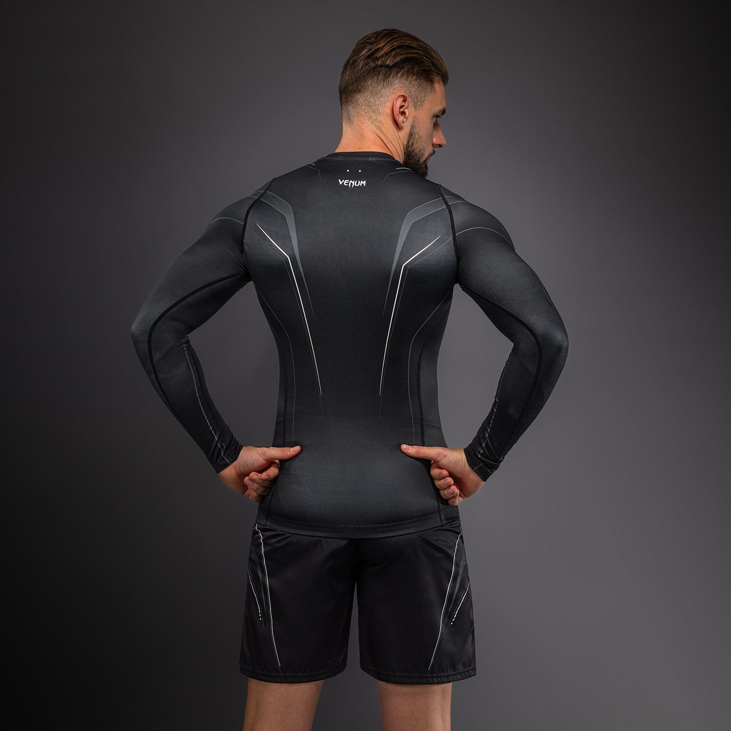 Venum Streamline Long Sleeve Rashguard