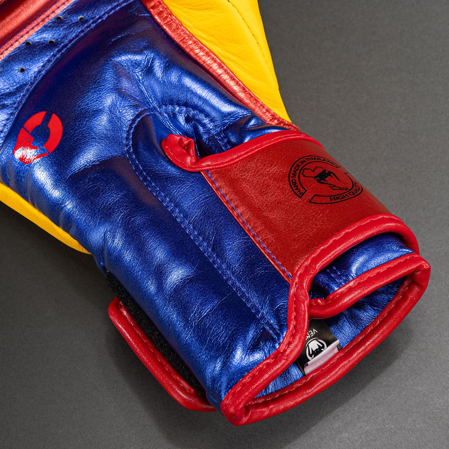 Venum Giant 3.0 Boxing Gloves - Nappa Leather