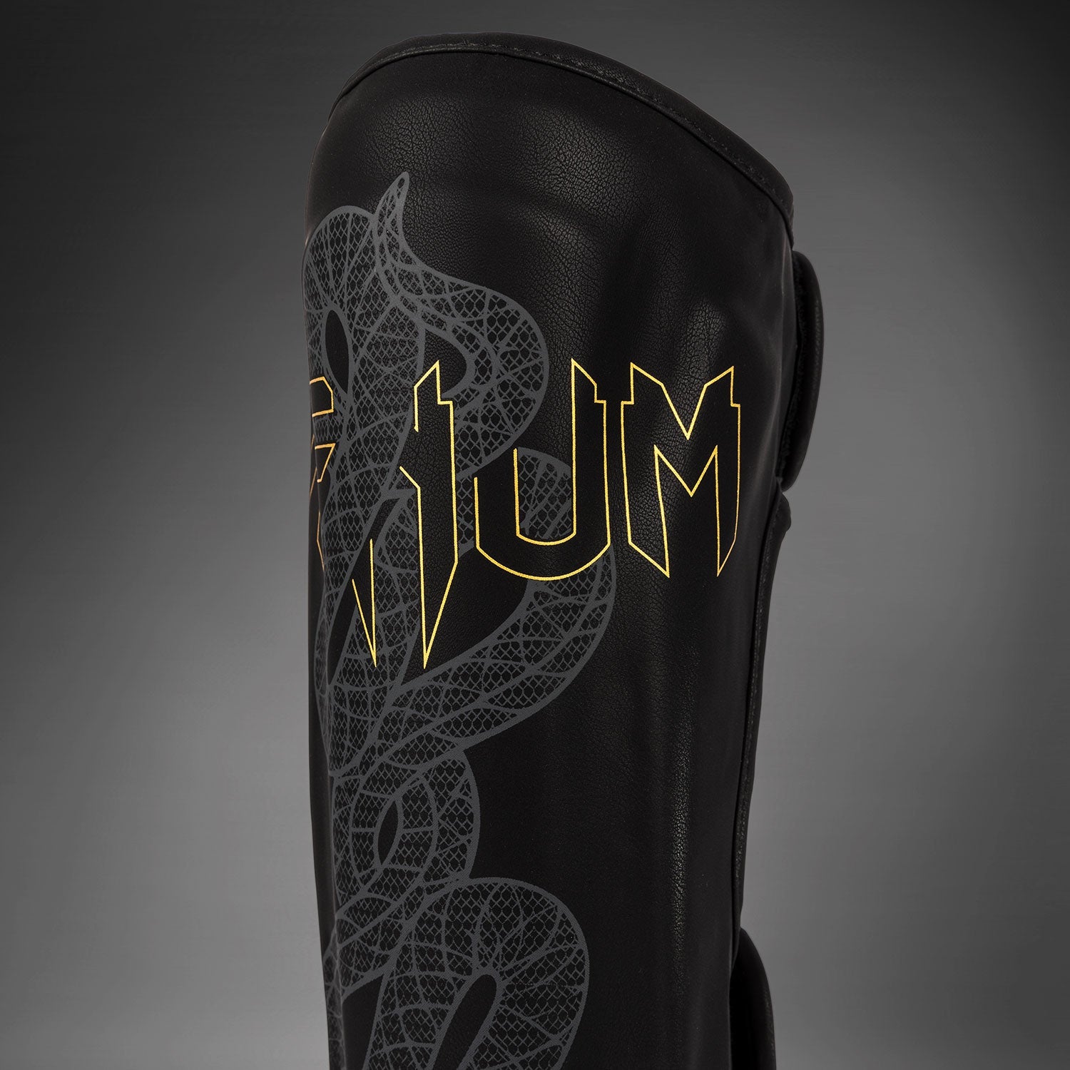 Venum Serpenti Shin Guards