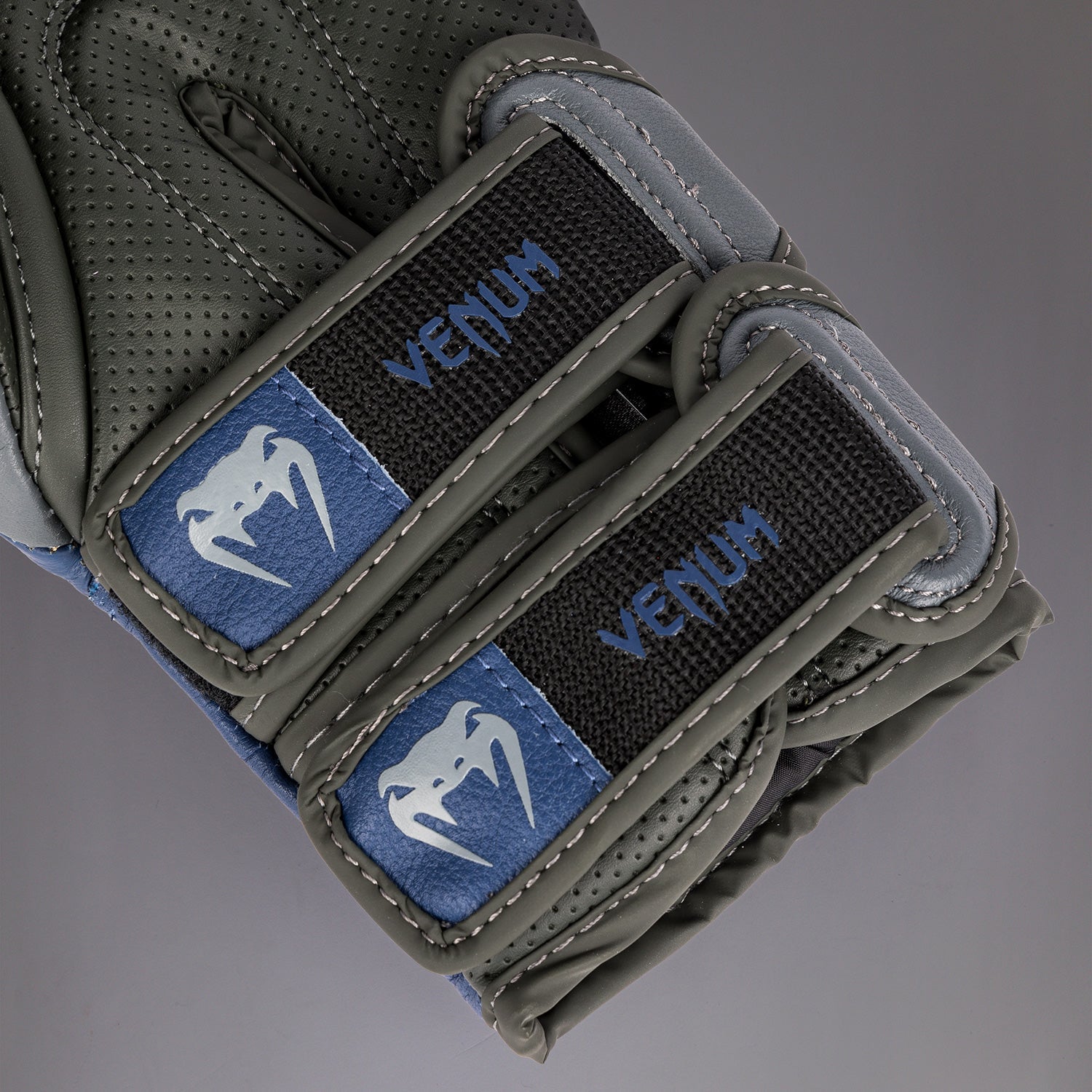 Venum Reverso Boxing Gloves