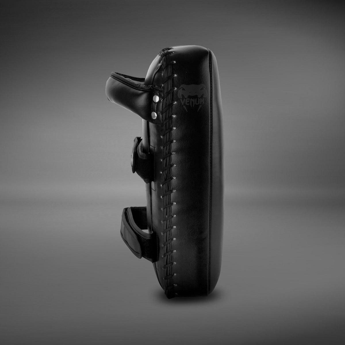 Venum Giant Kick Pads - Black/Black (Pair)  product-type_Kick pads Venum