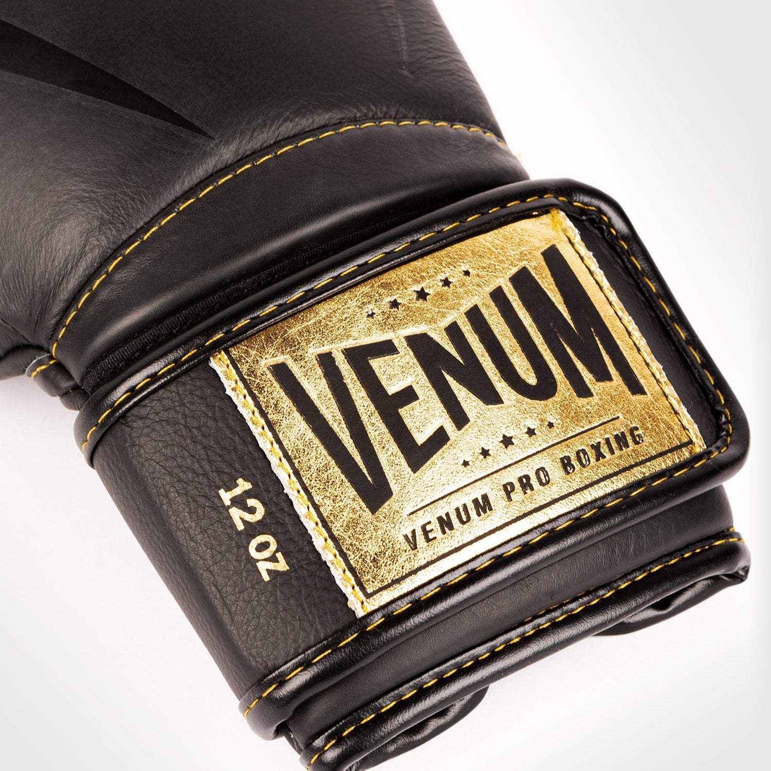 Venum Giant 2.0 Pro Boxing Gloves Velcro