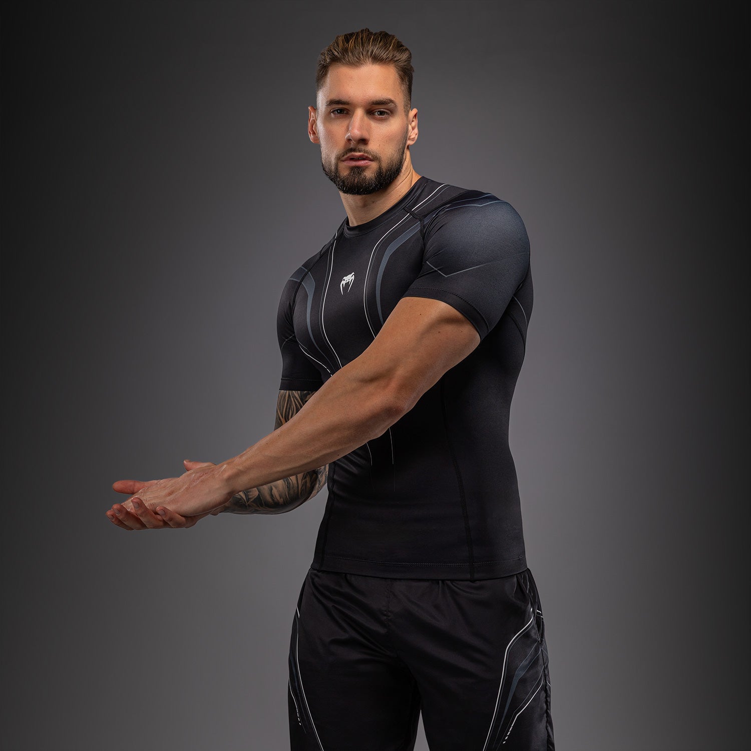 Venum Streamline Short Sleeve Rashguard