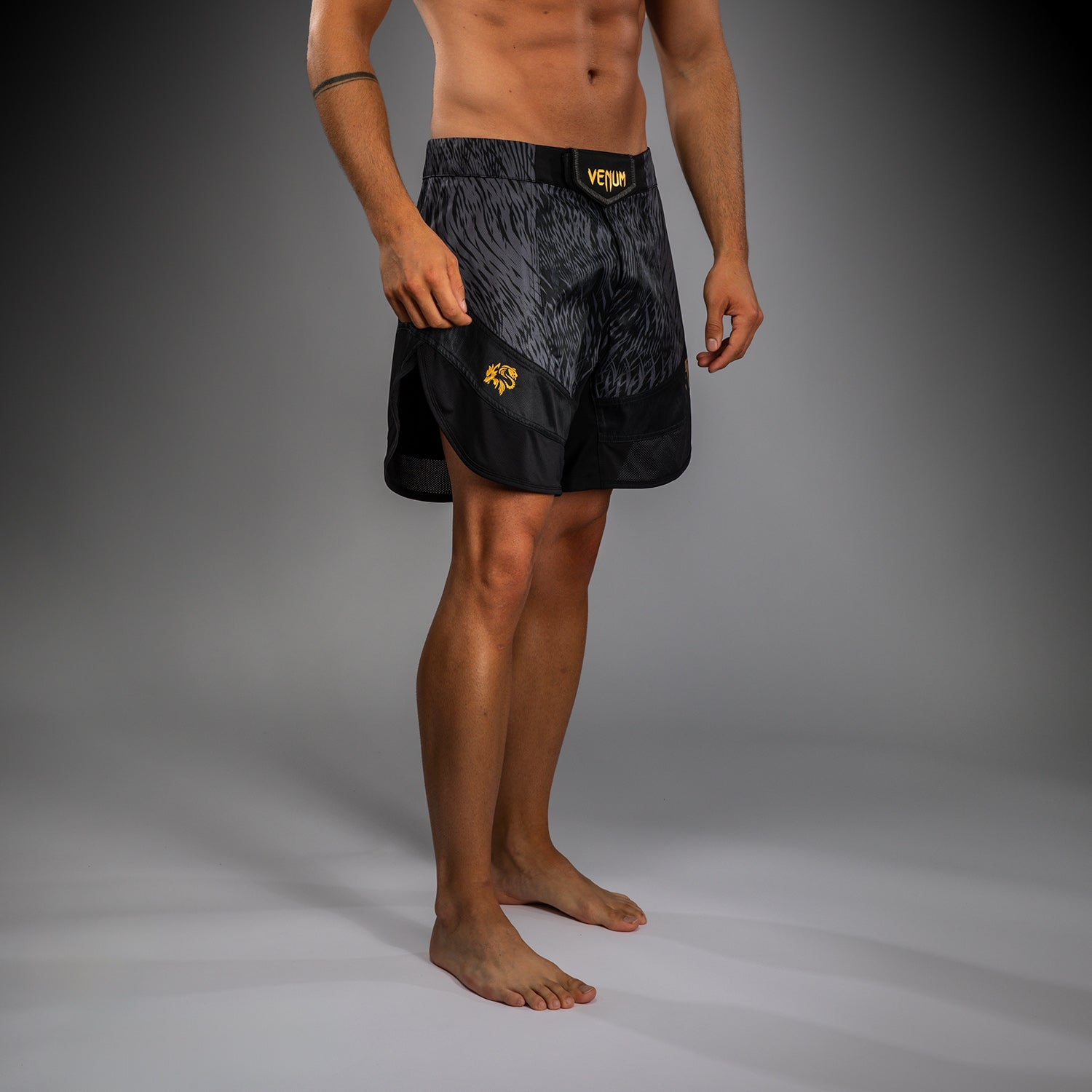 Venum x Chimaev Fightshorts