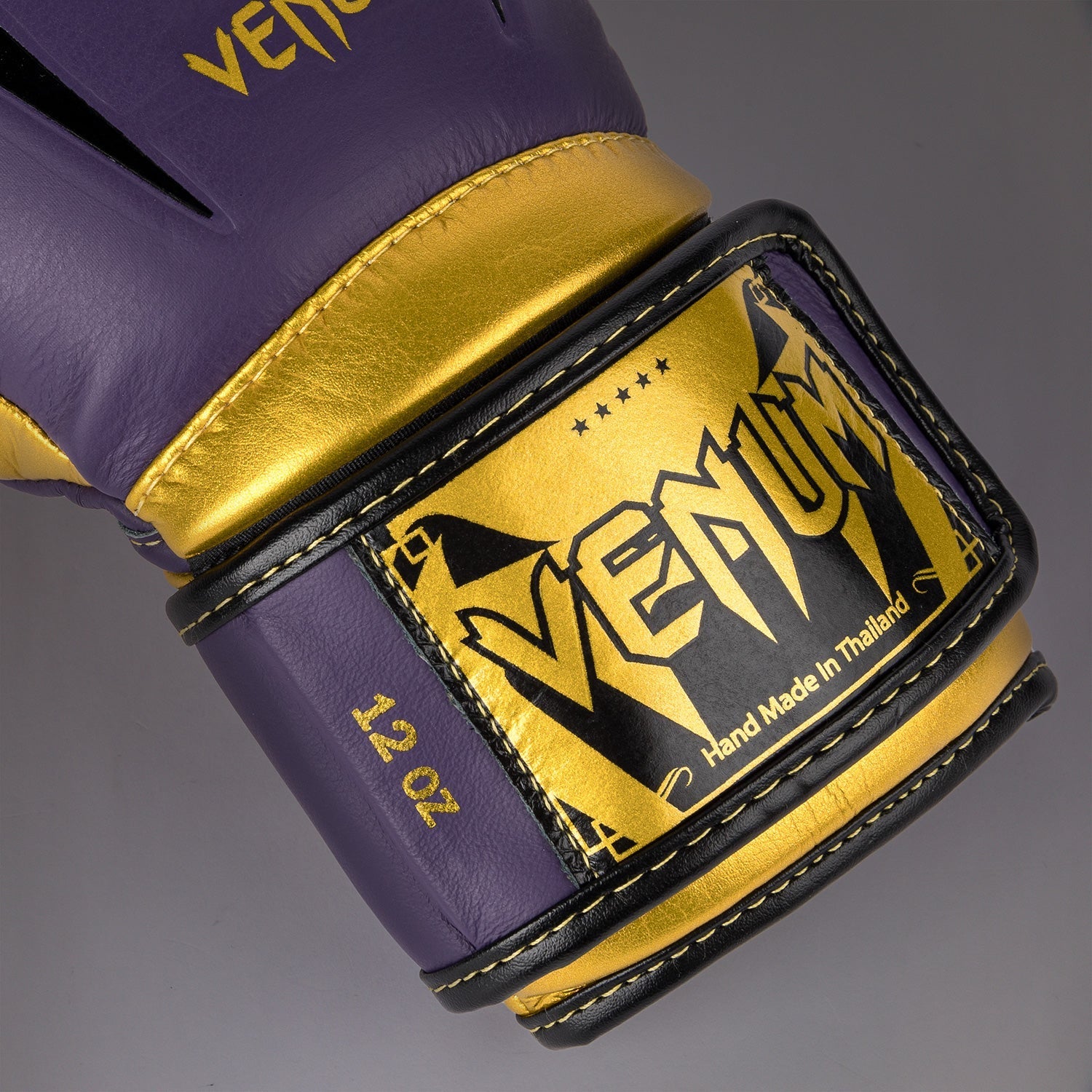 Venum Giant 3.0 Boxing Gloves - Special Edition