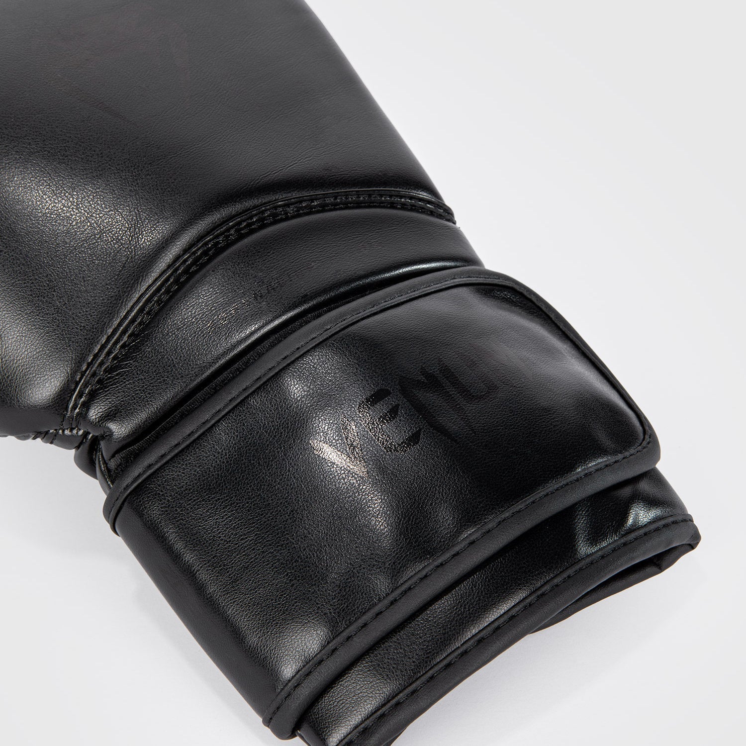 Venum Contender 1.5 Boxing Gloves