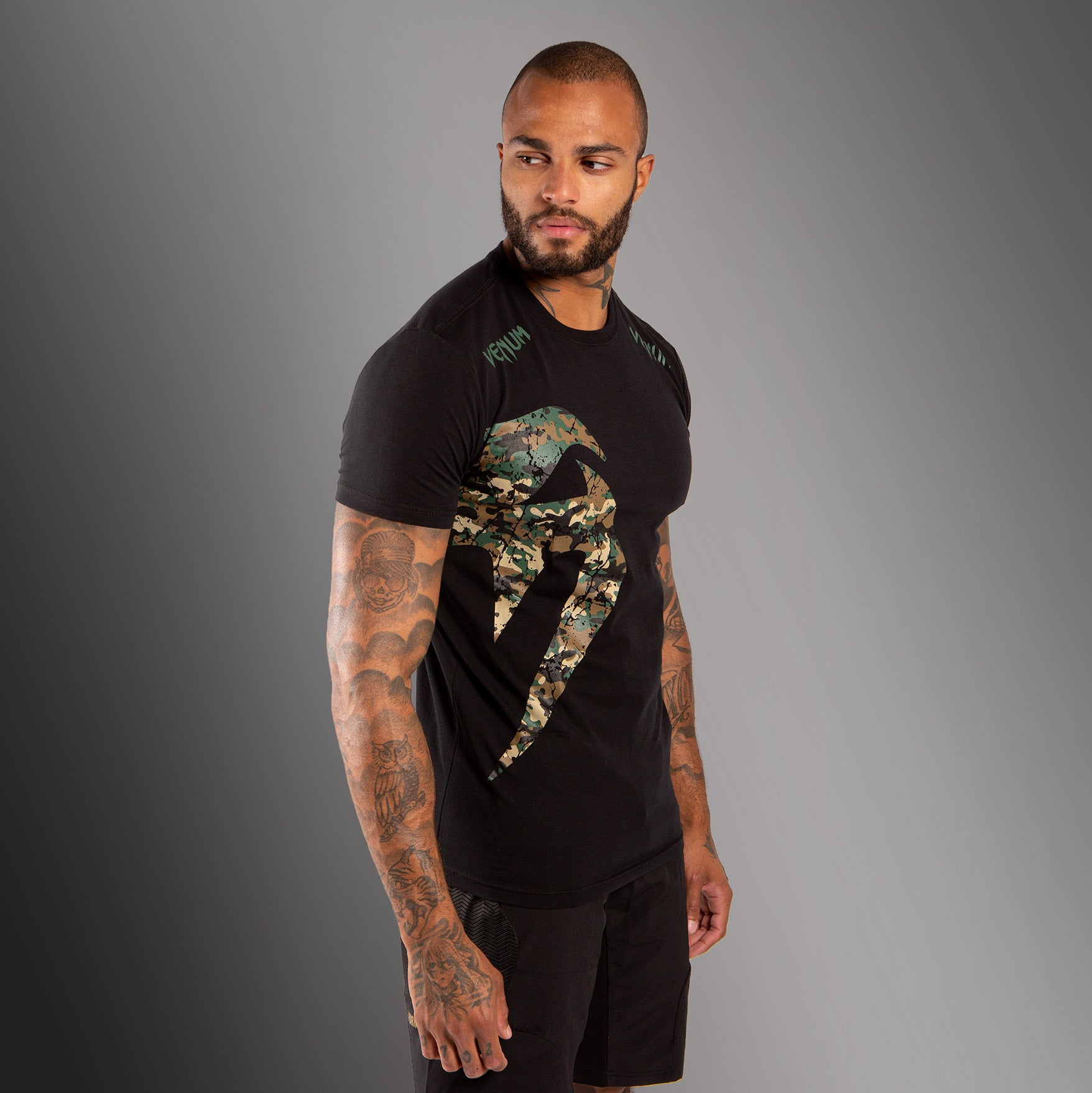 Venum Original Giant T-Shirt