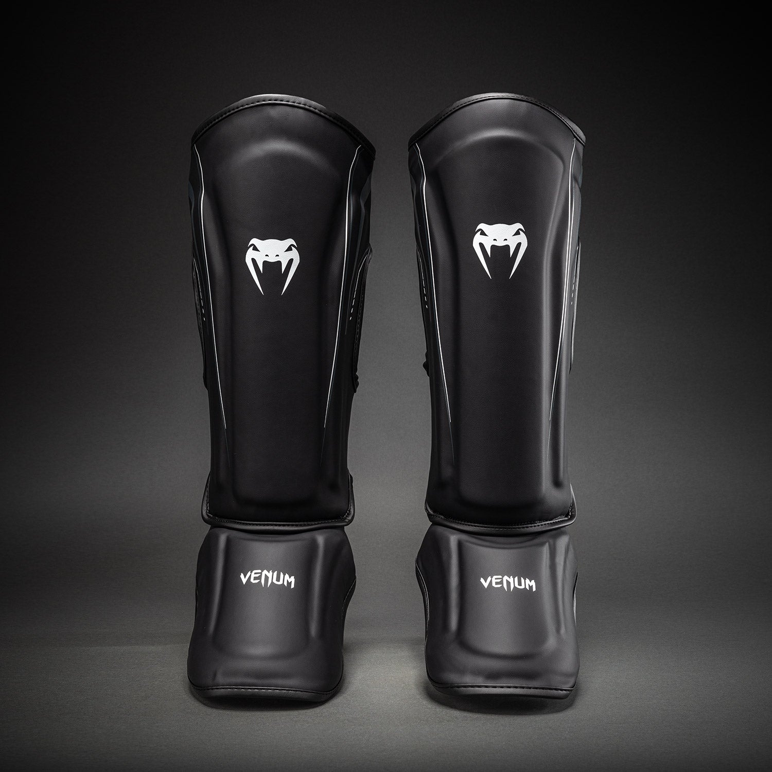 Venum Streamline Shin Guards