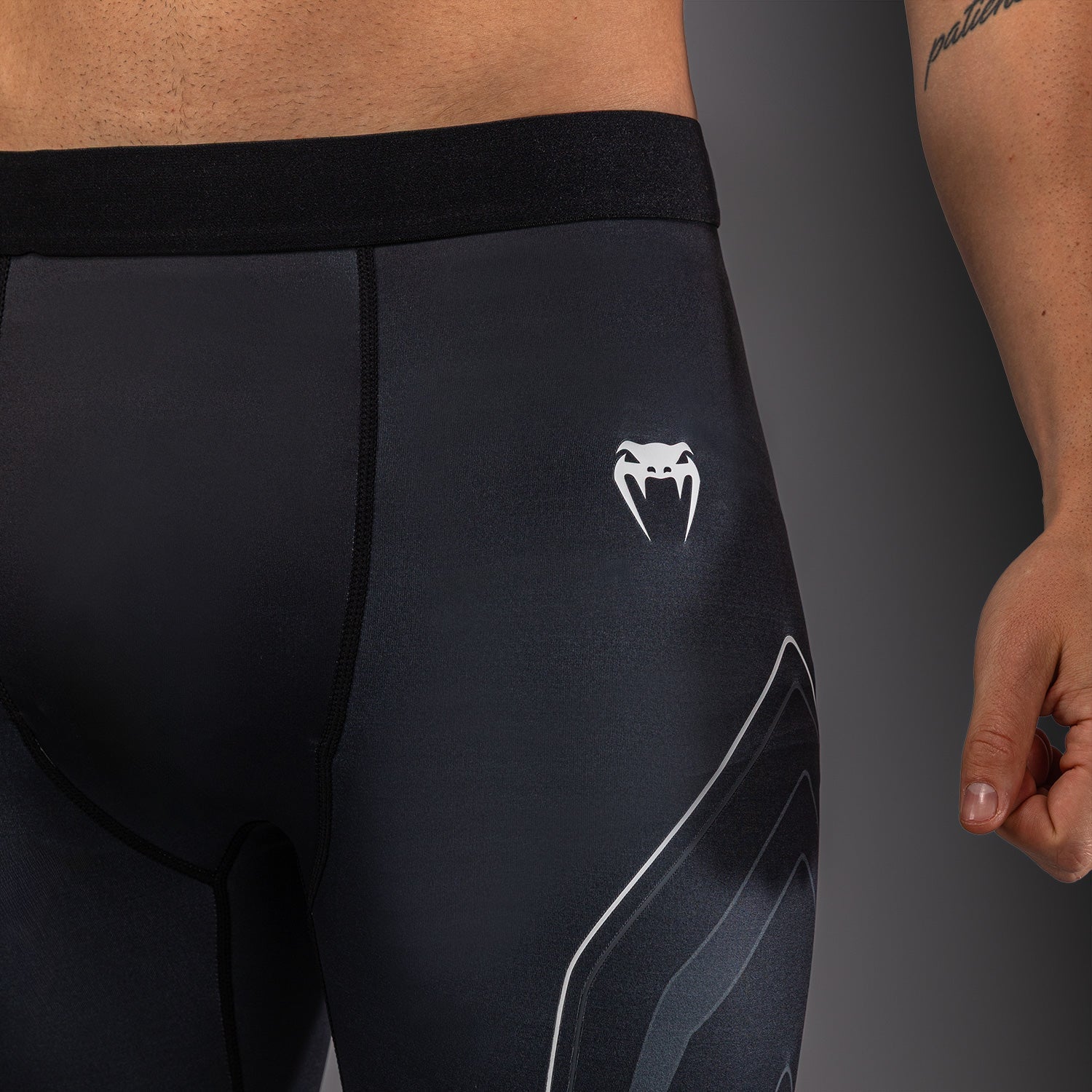 Venum Streamline Vale Tudo Shorts
