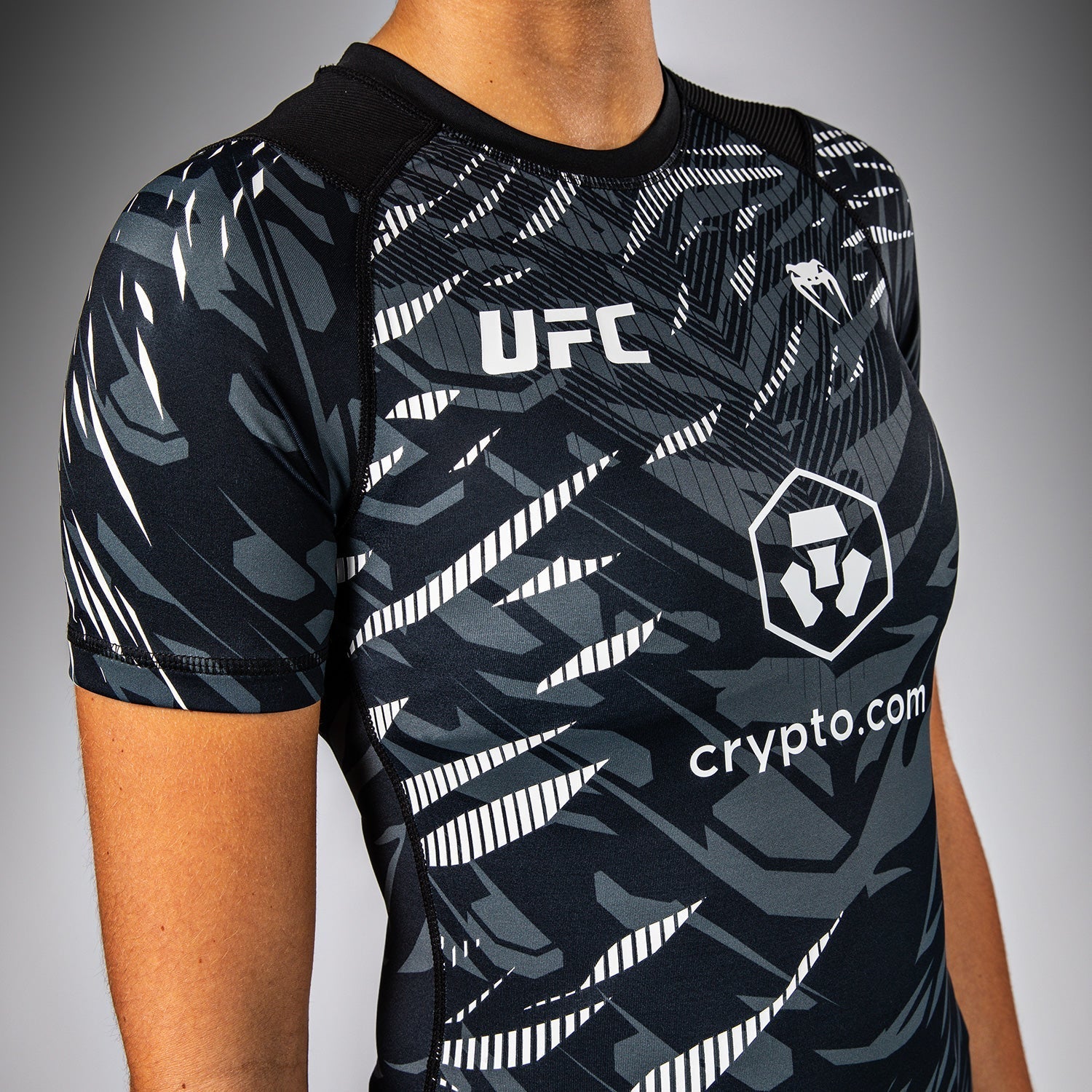 UFC Fusion by Venum Authentic Fight Night Women's Performance Short Sleeve Rashguard