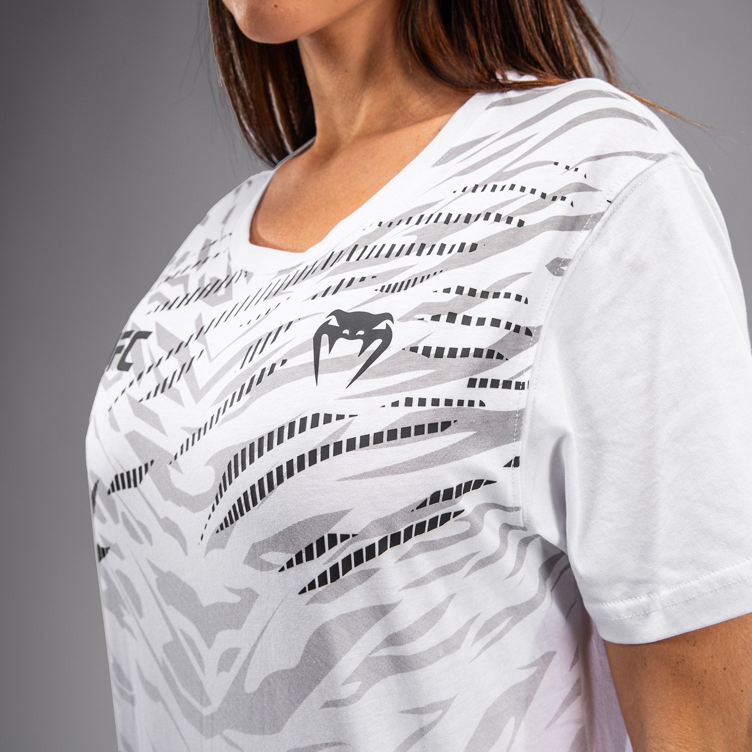 UFC Fusion by Venum Replica Women's Short Sleeve T-Shirt - Black