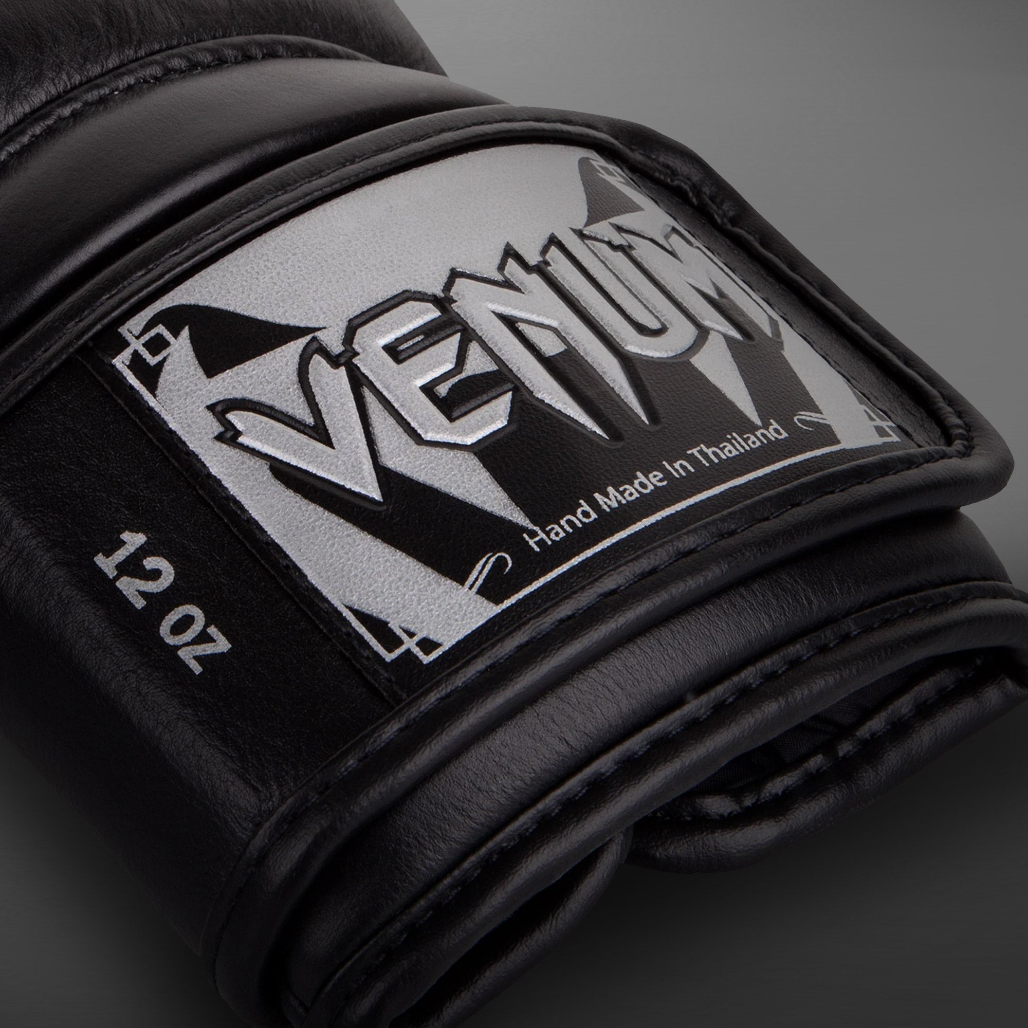 Venum Giant 3.0 Boxing Gloves - Nappa Leather