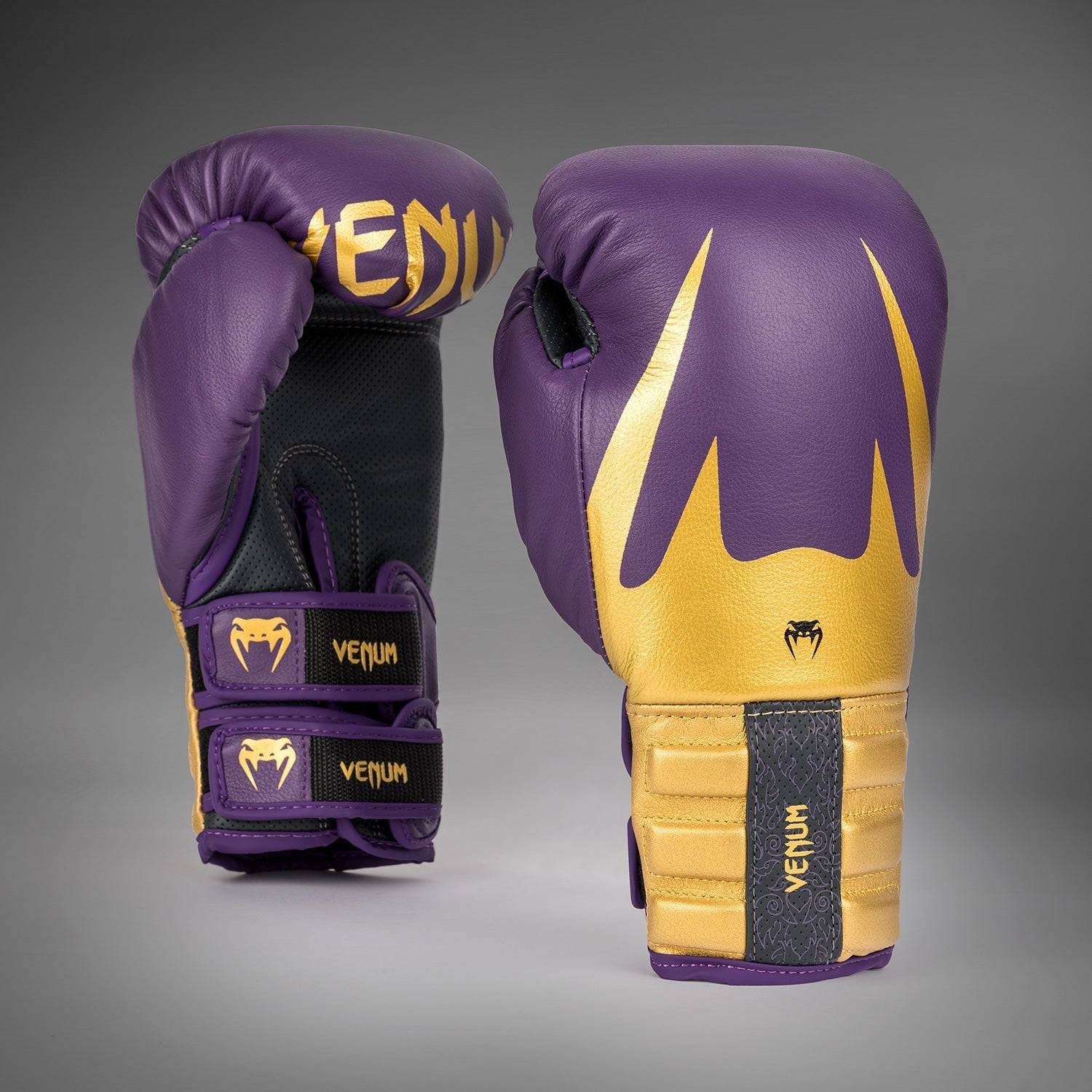 Venum Reverso Boxing Gloves