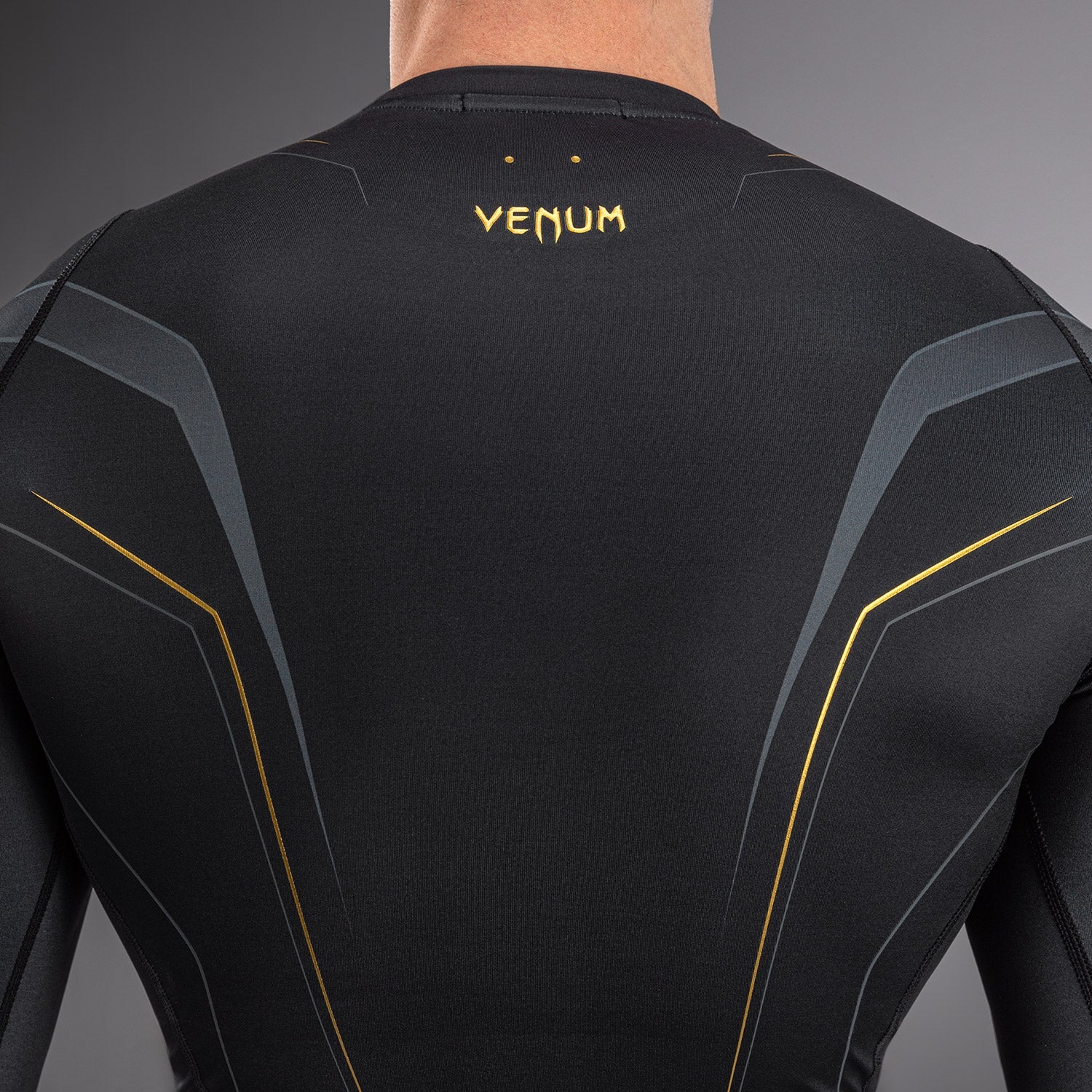 Venum Streamline Long Sleeve Rashguard