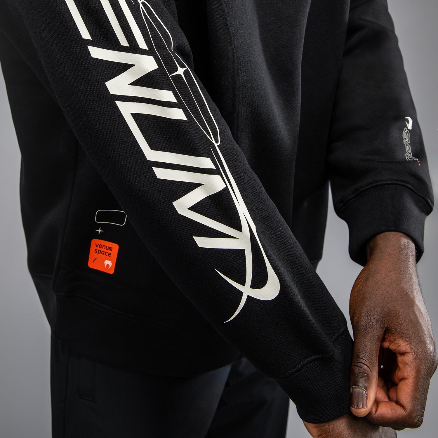 Venum Eclipse Half-Zip Sweatshirt