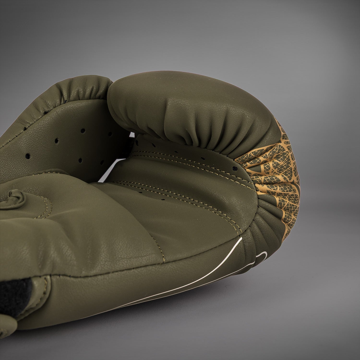 Venum Serpenti Boxing Gloves
