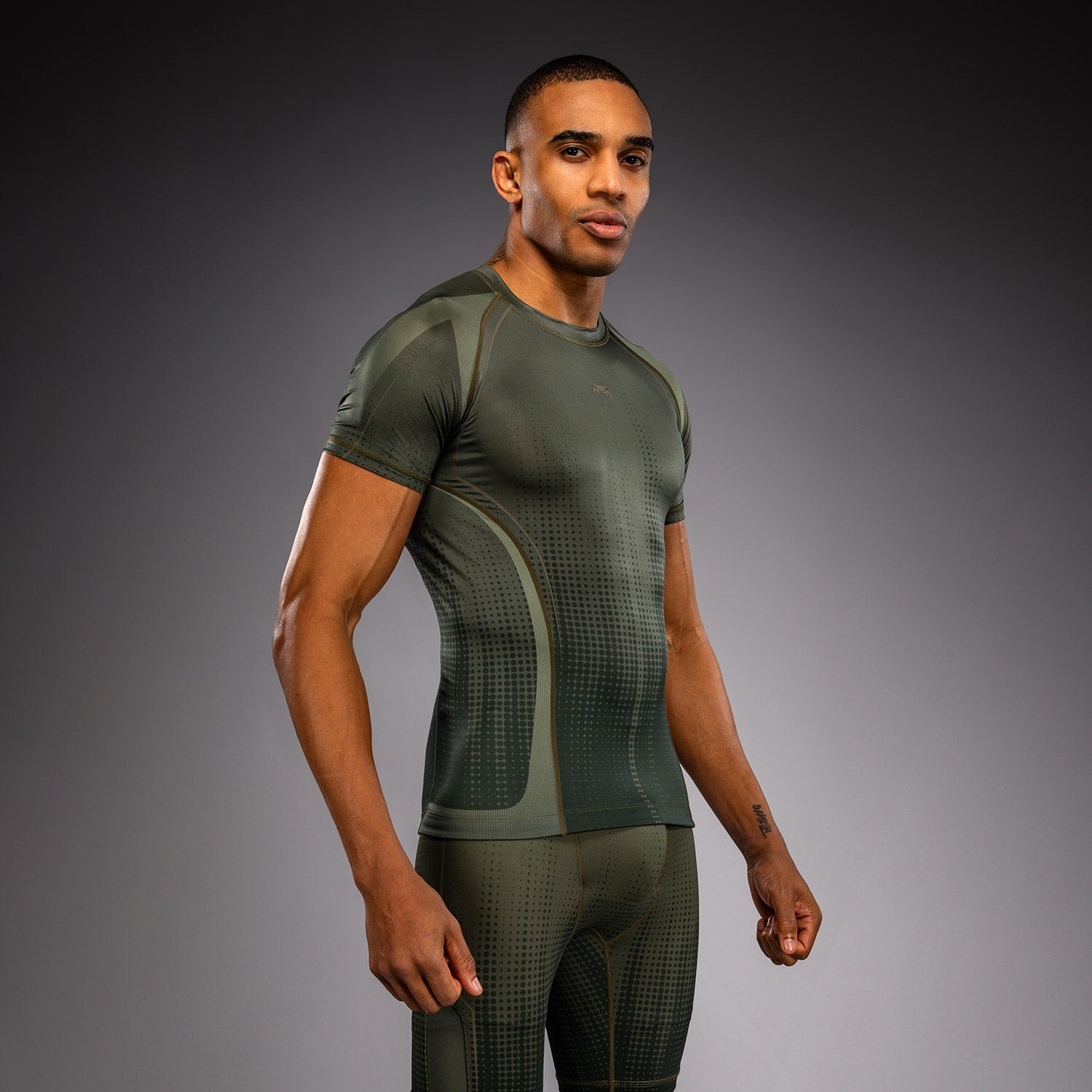 Venum Stealth Short Sleeve Rashguard