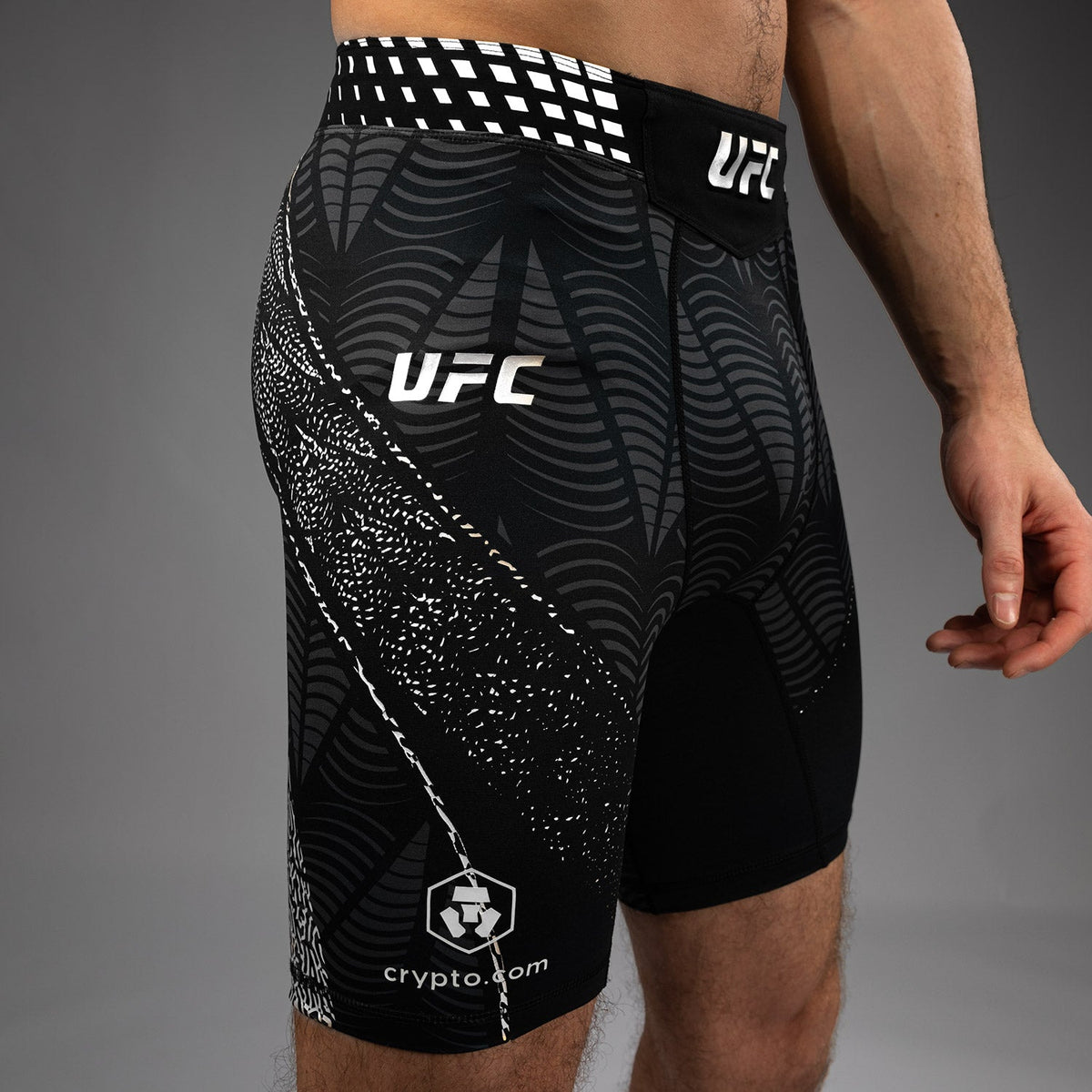 Men’s UFC Zenith by Venum Black Authentic Fight Night Vale Tudo Short  product-type_Compression shorts Venum
